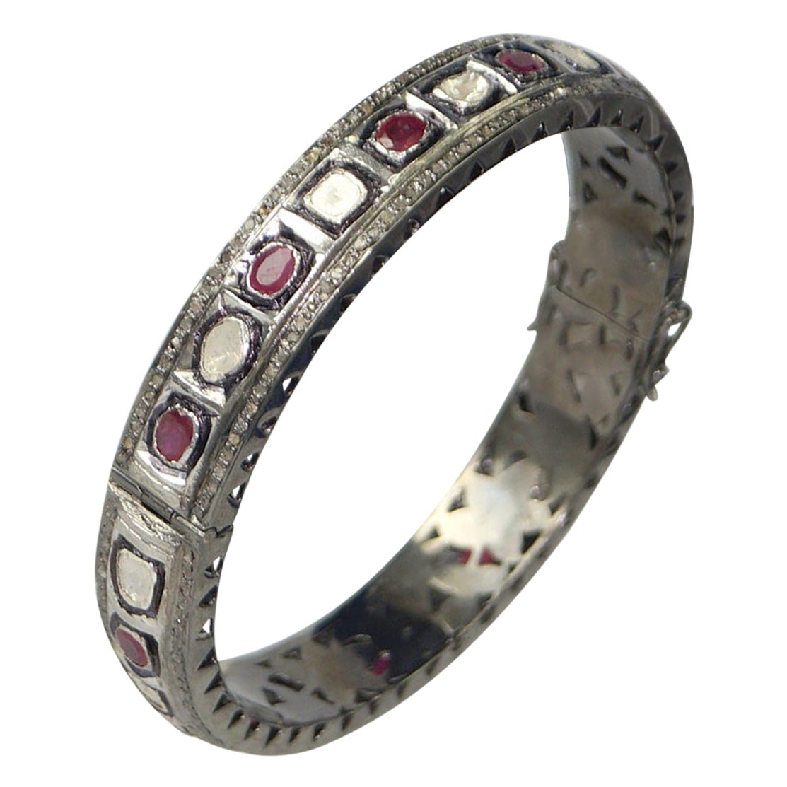Retro-Armband aus oxidiertem Sterlingsilber mit Rosenschliff und ungeschliffenem Polki-Diamant und Rubin im Retro-Stil