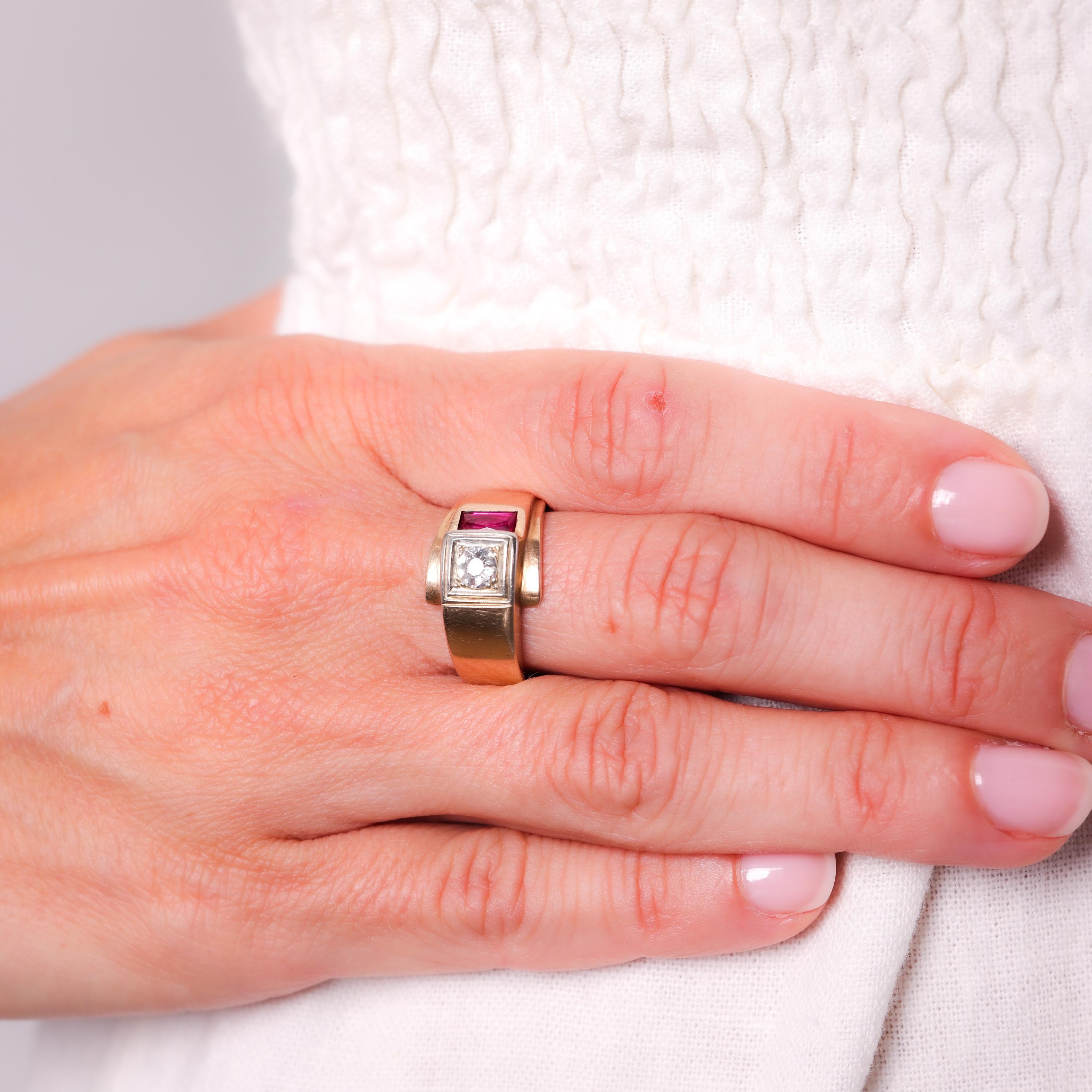 Retro Synthetischer Rubin-Diamant-Ring aus 14K Gelbgold im Zustand „Hervorragend“ im Angebot in Beverly Hills, CA