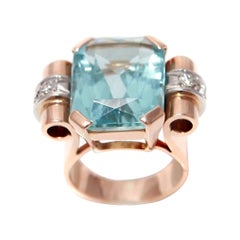 Retro Tank 16 Carats Aqua Marine Diamonds 18 Carats Rose Gold Cocktail Ring