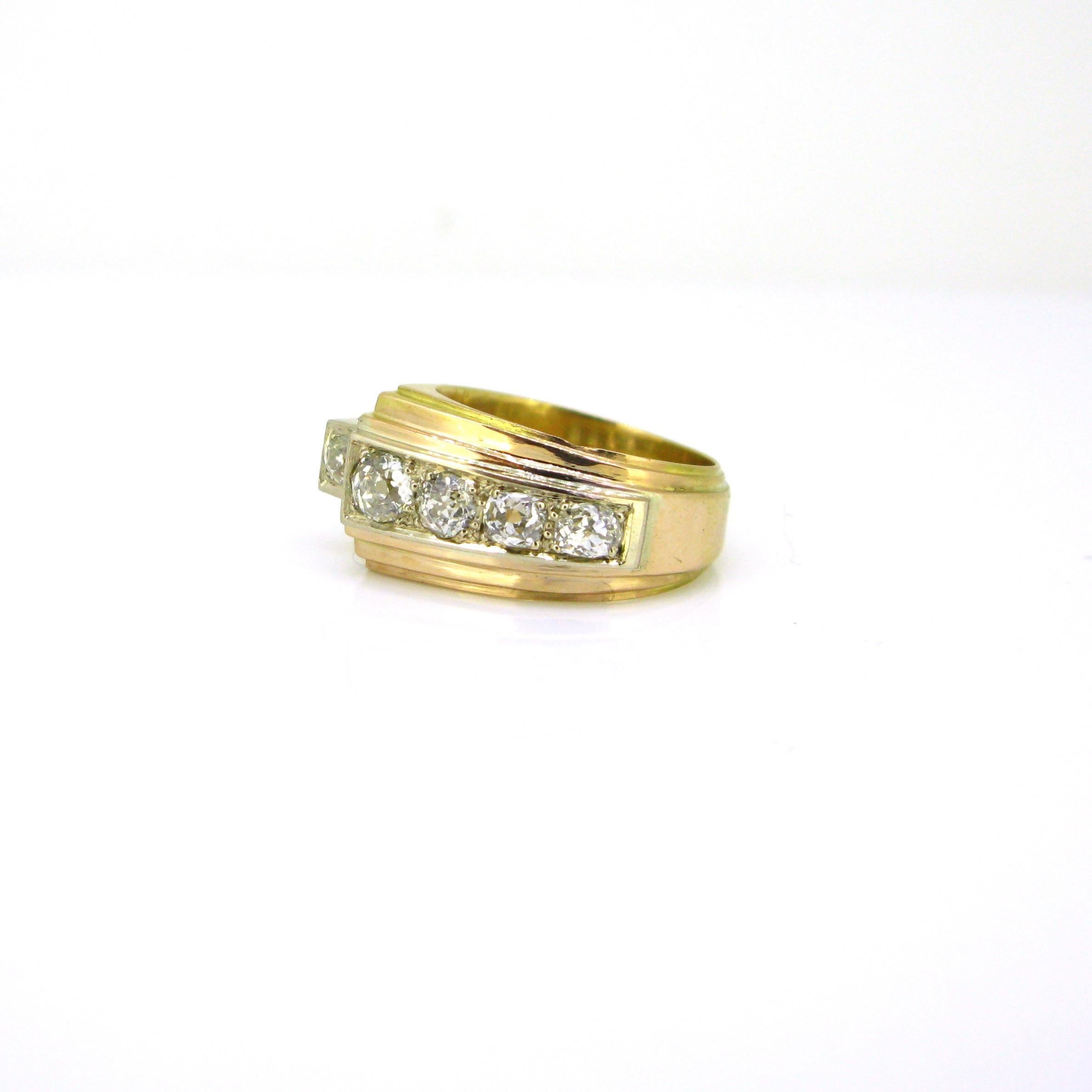 Retro Tank Diamonds Ring, 18 Karat Gold and Platinum, circa 1940 2