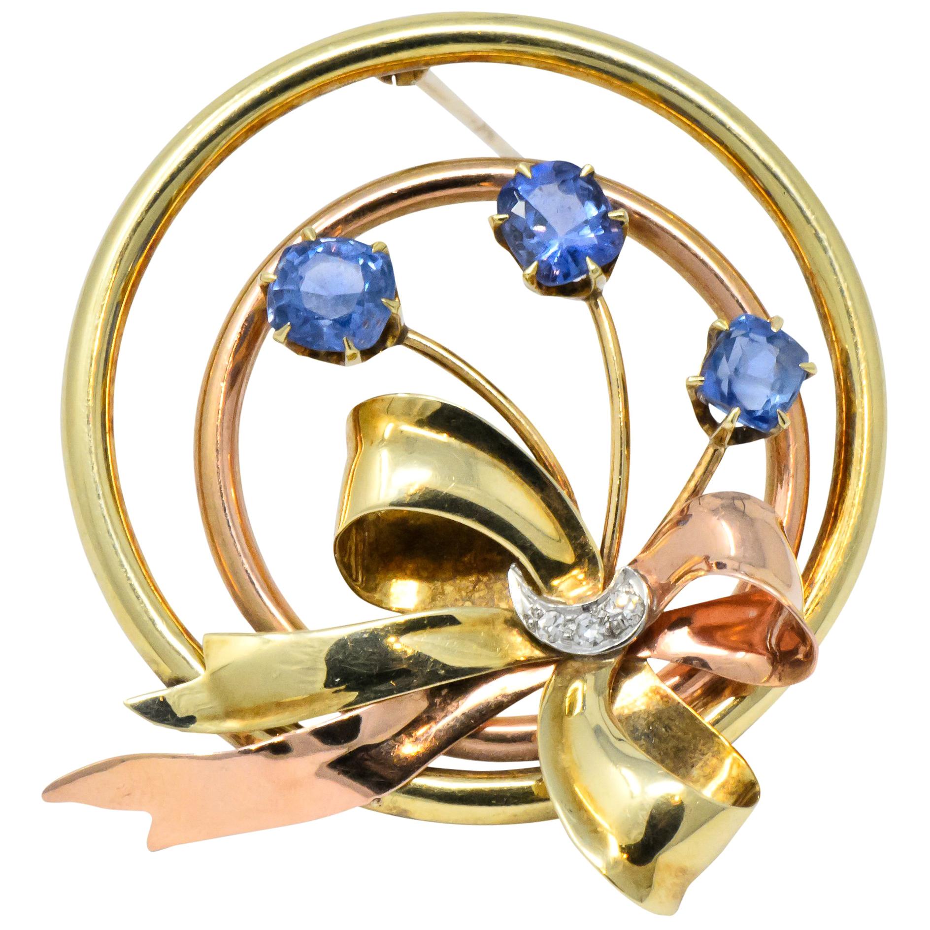 Retro Tiffany & Co. 1.32 Carat Sapphire 18 Karat Tri-Colored Gold Brooch