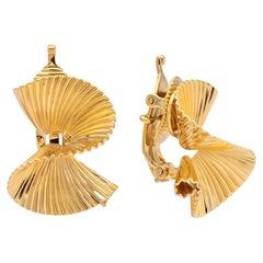 Retro Tiffany & Co. George Schuler 14K Yellow Gold Swirl Clip on Earrings 1950's Retro Tiffany & Co. George Schuler 14K Yellow Gold Swirl Clip on Earrings 1950's