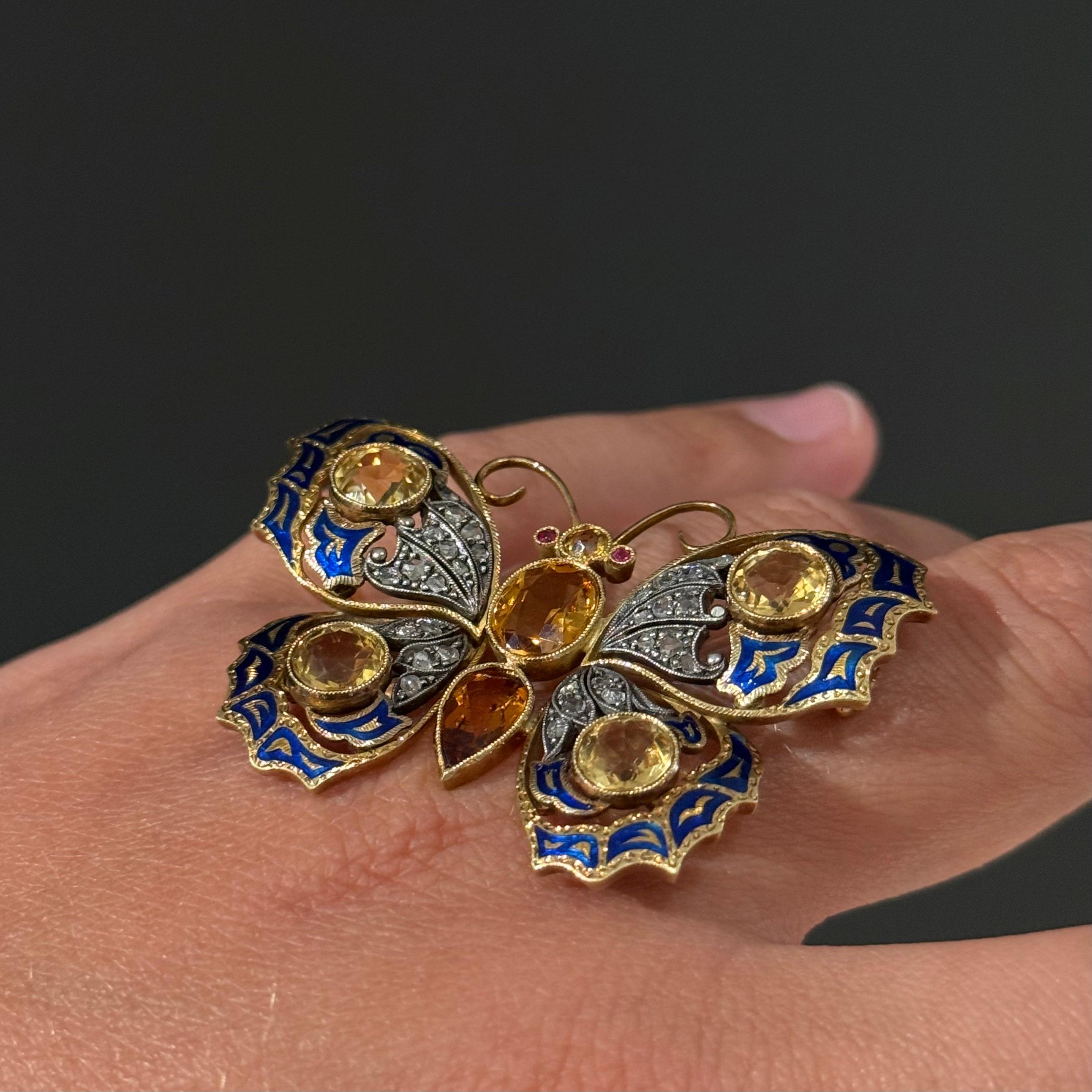 Taglio rotondo Spilla a farfalla con smalto retrò Topazio Citrino Rubino Diamante Oro Portoghese 1940s in vendita