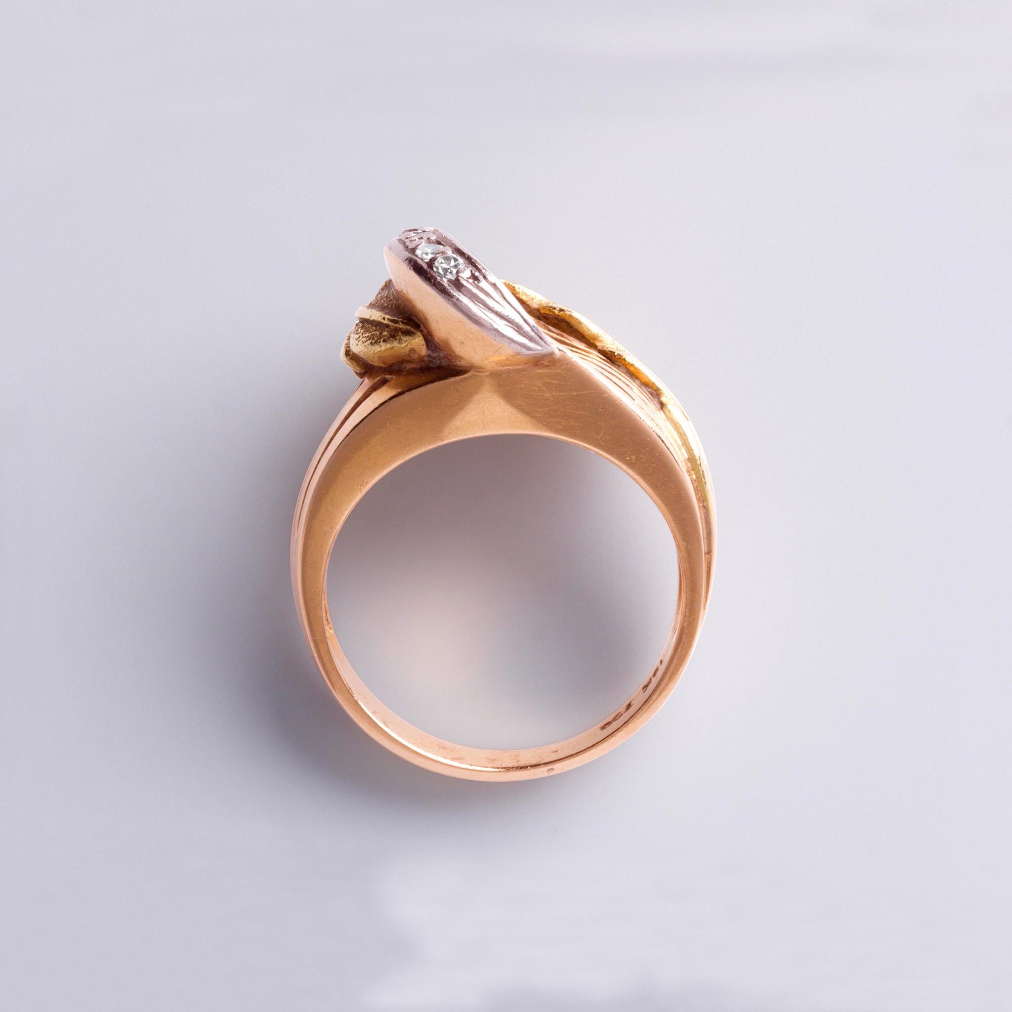 Retro Tri Gold Leaf Ring  Diamanten im Rosenschliff in 18K Gelb-, Weiß- und Roségold für Damen oder Herren im Angebot