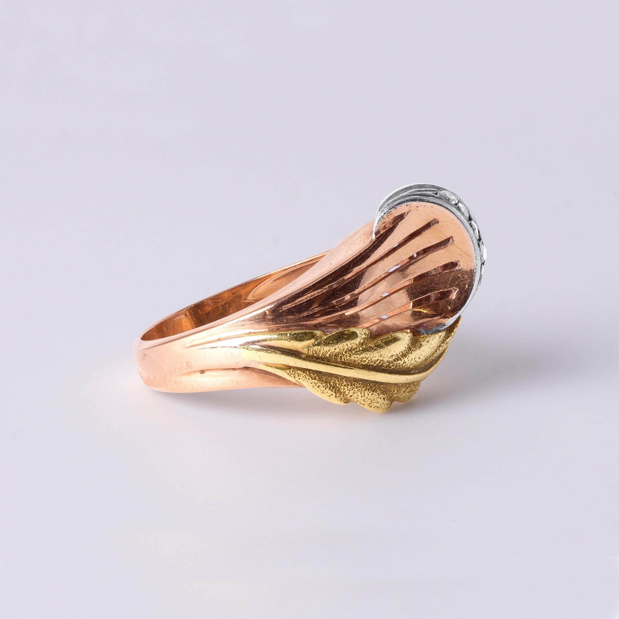 Retro Tri Gold Leaf Ring  Diamanten im Rosenschliff in 18K Gelb-, Weiß- und Roségold im Angebot 2
