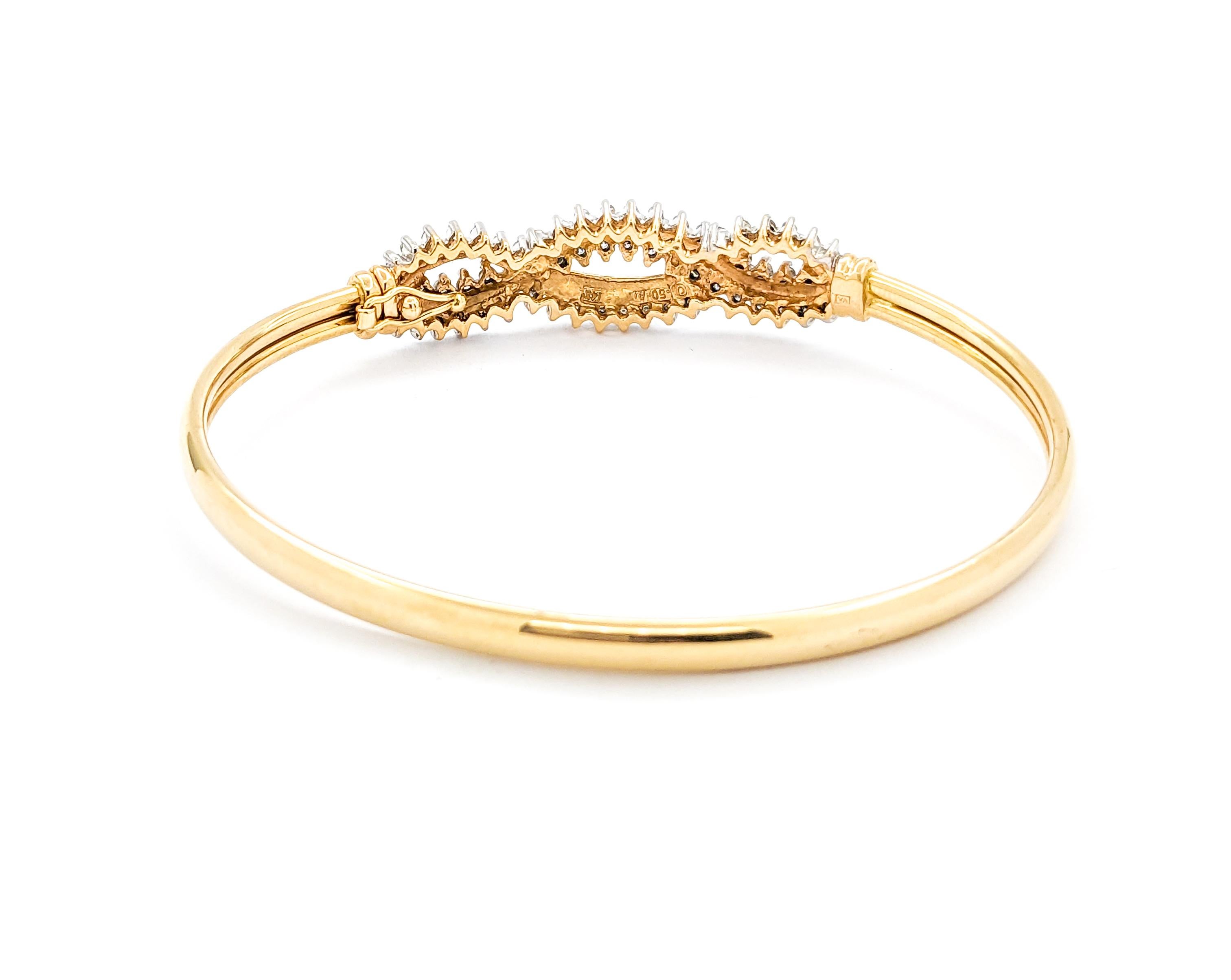 Retro Twist Diamond Bangle Bracelet in Yellow Gold In Excellent Condition For Sale In Bloomington, MN