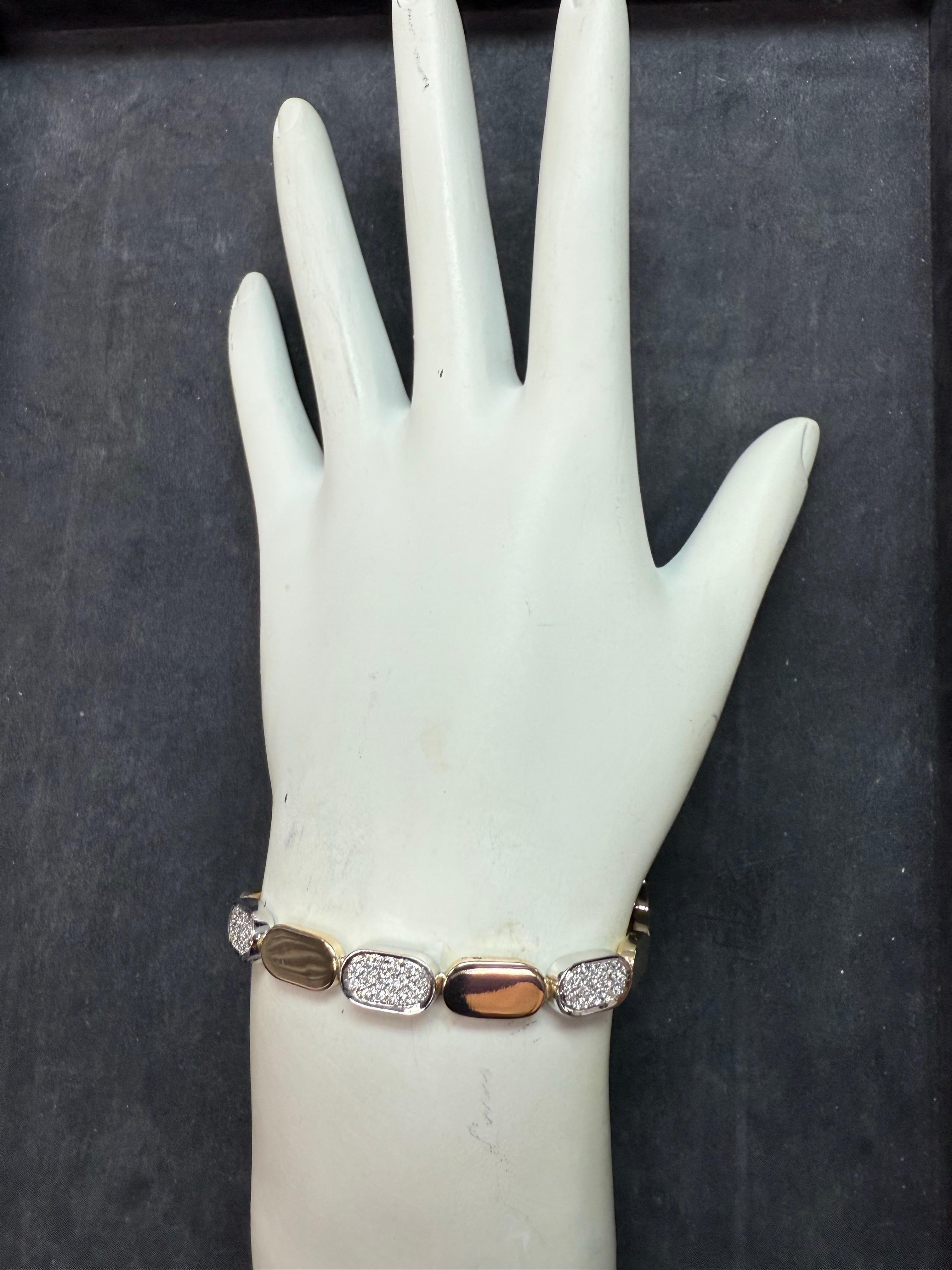 Rétro Bracelet rétro en or bicolore 0,50 carat diamant naturel Circa 1990 Italie en vente