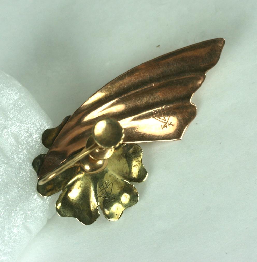 Retro Two Toned 14k Wing Earrings In Excellent Condition For Sale In New York, NY