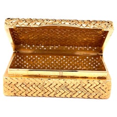 Retro Van Cleef and Arpels 18 Karat Gold Pill Box