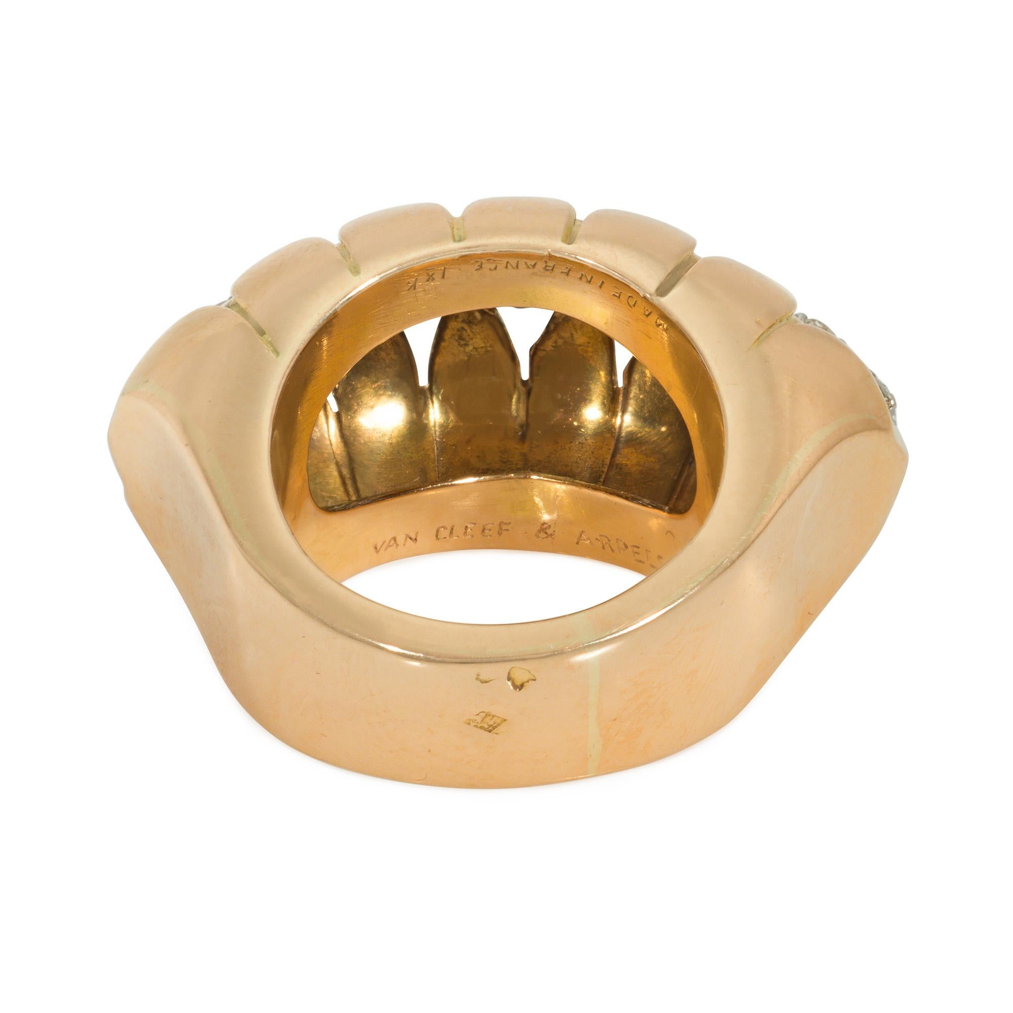 Bague rétro Van Cleef & Arpels en or rose et diamants bombés Bon état - En vente à New York, NY