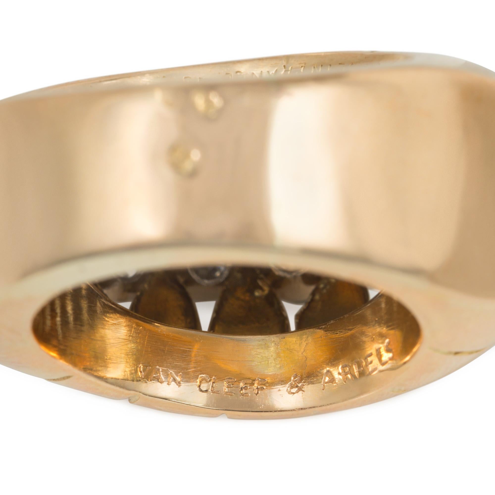 Bague rétro Van Cleef & Arpels en or rose et diamants bombés Unisexe en vente