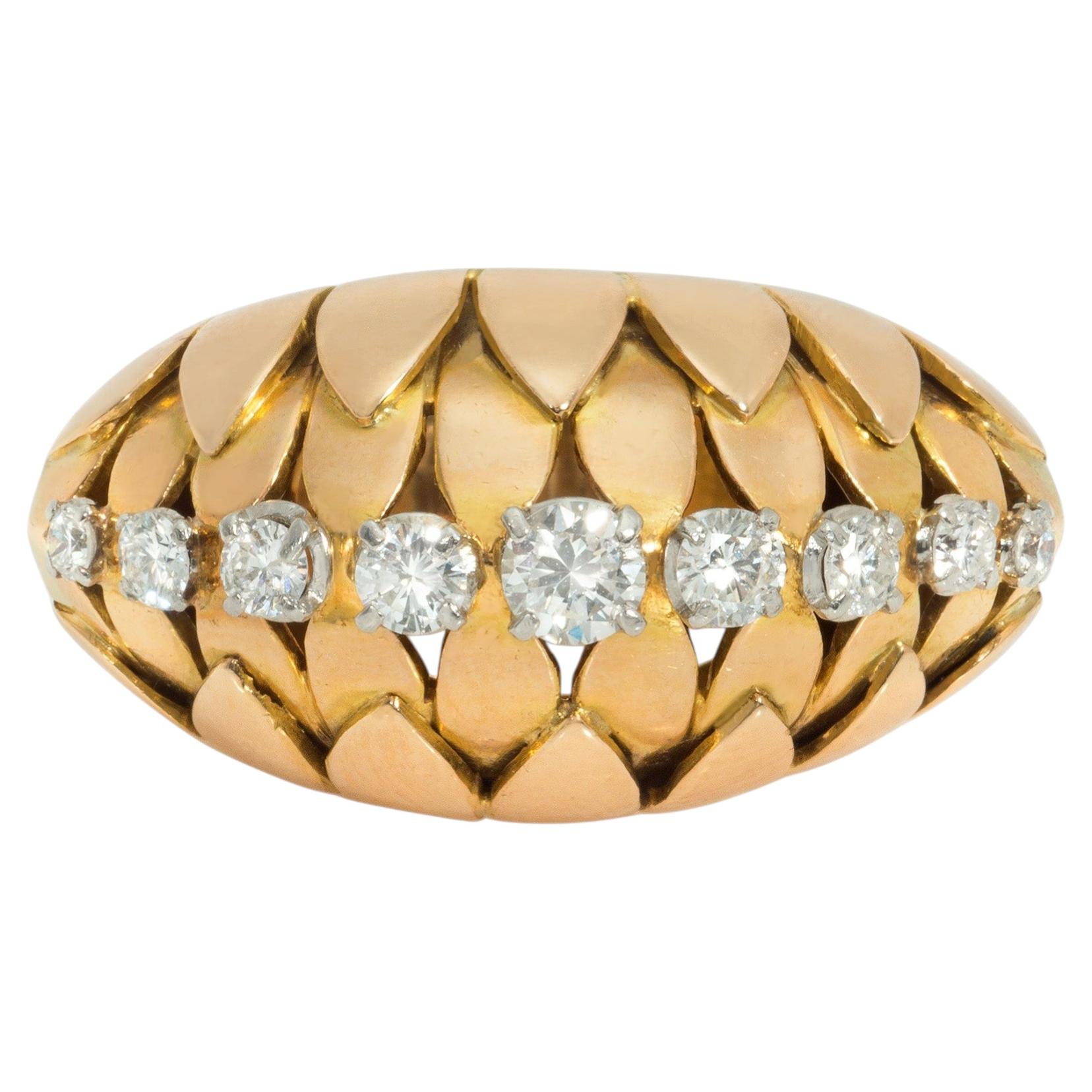 Anillo retro Van Cleef & Arpels de oro rosa y diamantes bombé en venta