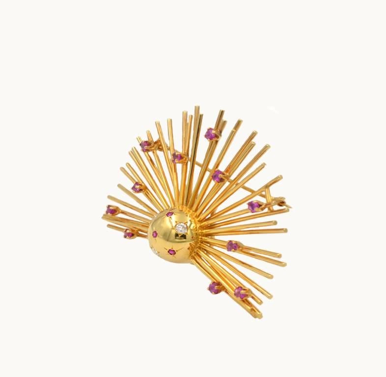 Retro Vintage 14 Karat Gold Spray Brooch with Diamonds and Rubies, circa 1950 In Excellent Condition For Sale In Los Angeles, CA
