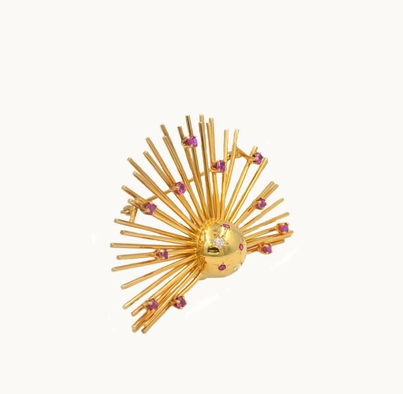 Women's or Men's Retro Vintage 14 Karat Gold Spray Brooch with Diamonds and Rubies, circa 1950 For Sale