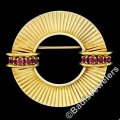 Retro Vintage 14k Yellow Gold 0.64ctw Round Ruby Fluted Circle Wreath Brooch Pin