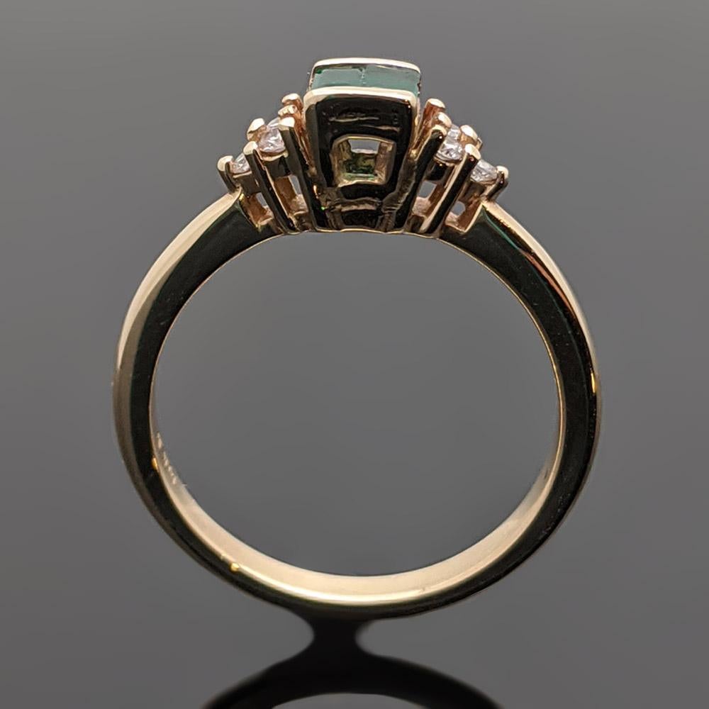 Baguette Cut Retro Vintage 14 Karat Yellow Gold Emerald and Diamond Ring