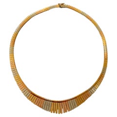 Retro Vintage 18K Tri Color Gold Fringe Necklace.