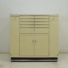 Retro Vintage 50s 60s Doctor'S Cabinet / Metal Cabinet in White, 1960
