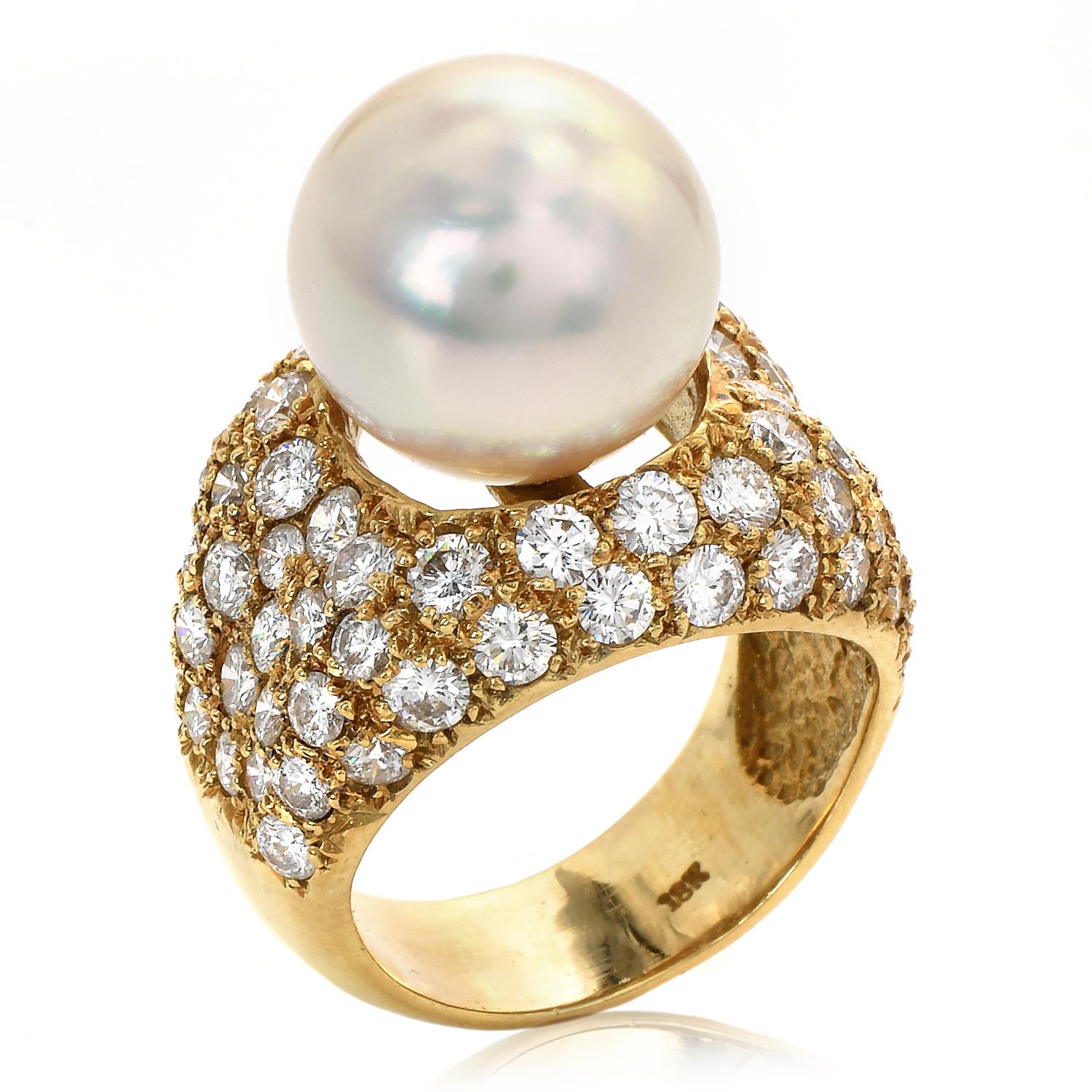 Retro Vintage 5.50ct Diamond South Sea Pearl 18k Yellow Gold Pave Cocktail Ring In Excellent Condition For Sale In Miami, FL