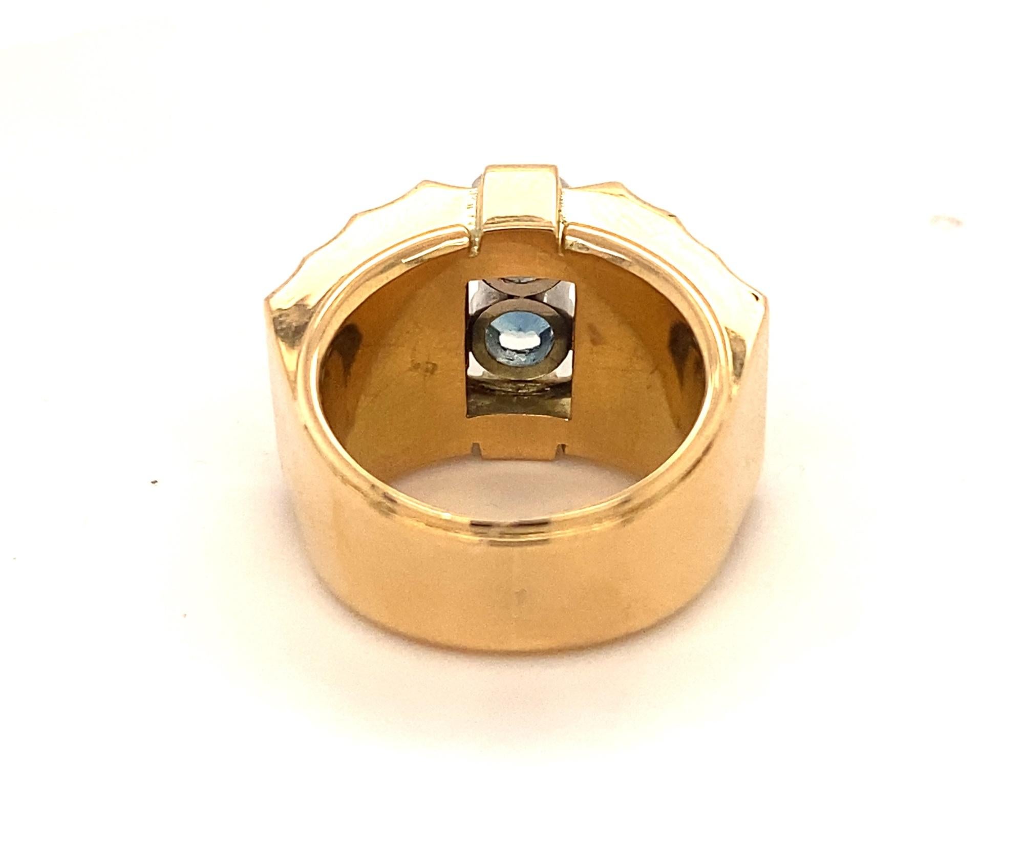 Round Cut Retro Vintage Aquamarine Diamonds 18K Yellow Gold Buckle Ring For Sale
