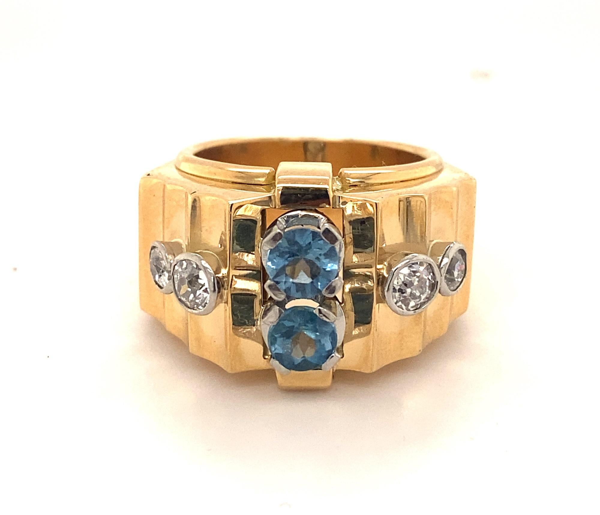 Retro Vintage Aquamarine Diamonds 18K Yellow Gold Buckle Ring In Good Condition For Sale In Woodland Hills, CA