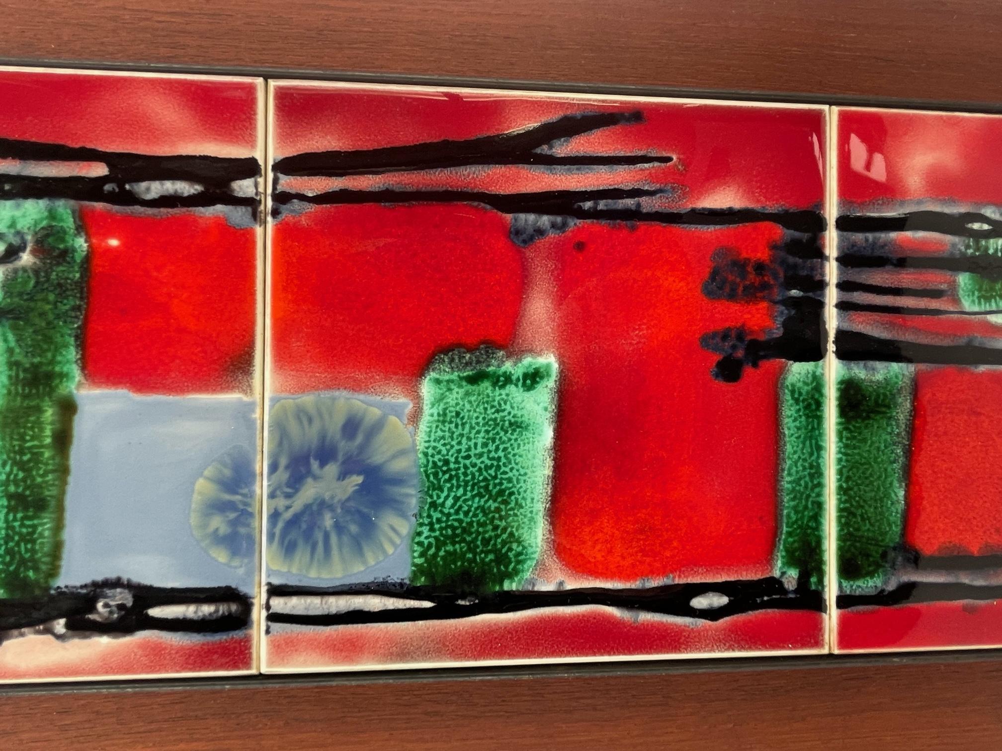 Retro-Vintage-Wandteller/Kachel-Tisch von J. Belarti – Fat Lava, glasierte Kacheln (Moderne der Mitte des Jahrhunderts) im Angebot