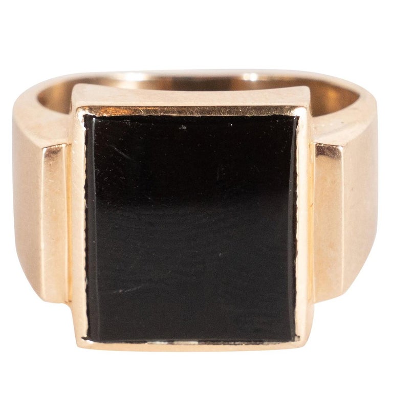 Retro Vintage Men S Black Onyx Ring In 14 Karat Yellow Gold At 1stdibs
