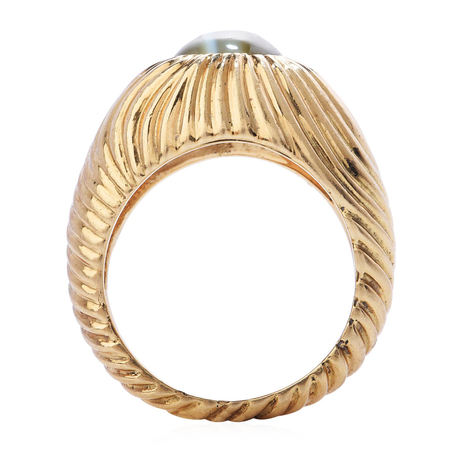 Women's or Men's Retro Vintage Natural  Chrysoberyl Cats Eye 18k Gold Textured Men's Ring For Sale
