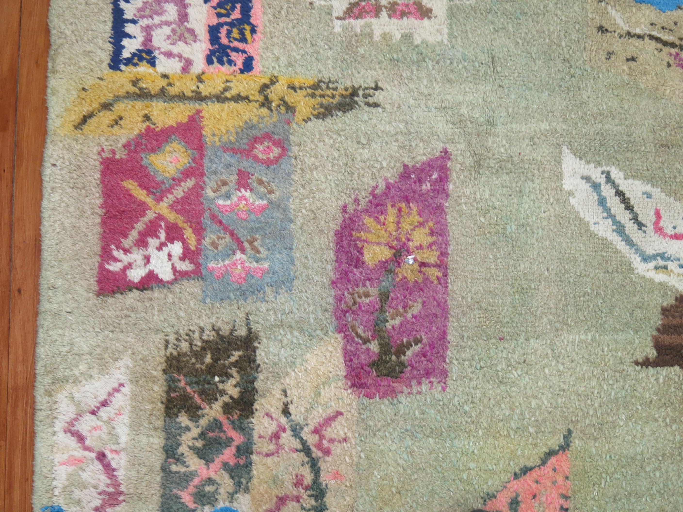 Türkischer Vintage-Deko-Teppich im Retro-Stil, Retro im Zustand „Gut“ im Angebot in New York, NY