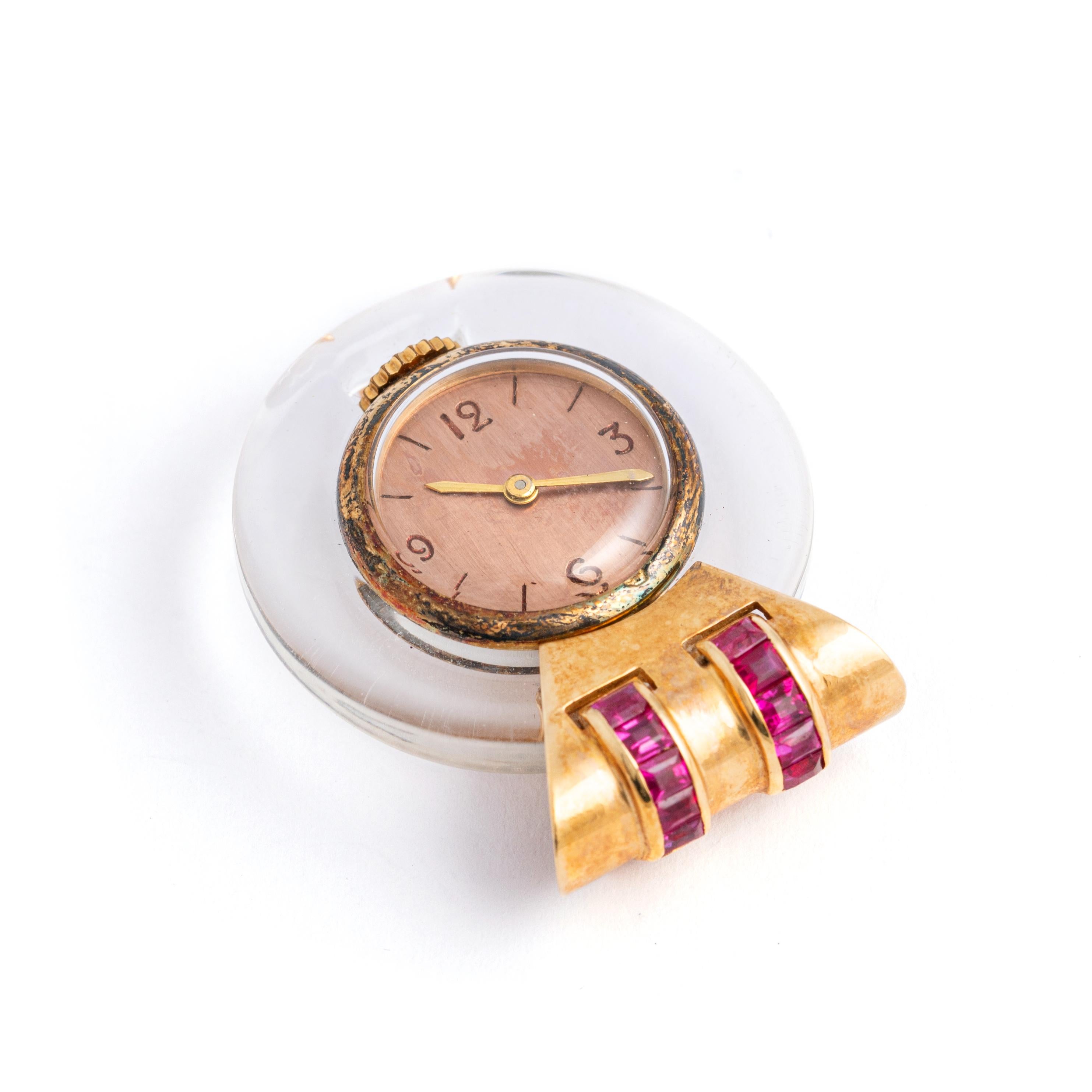 da uomo o donna Orologio retrò Spilla in oro e rubino Circa 1945 in vendita