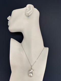 Retro-Weißgold Natürliche Australische Barock-Südseeperle & Diamant-Anhänger