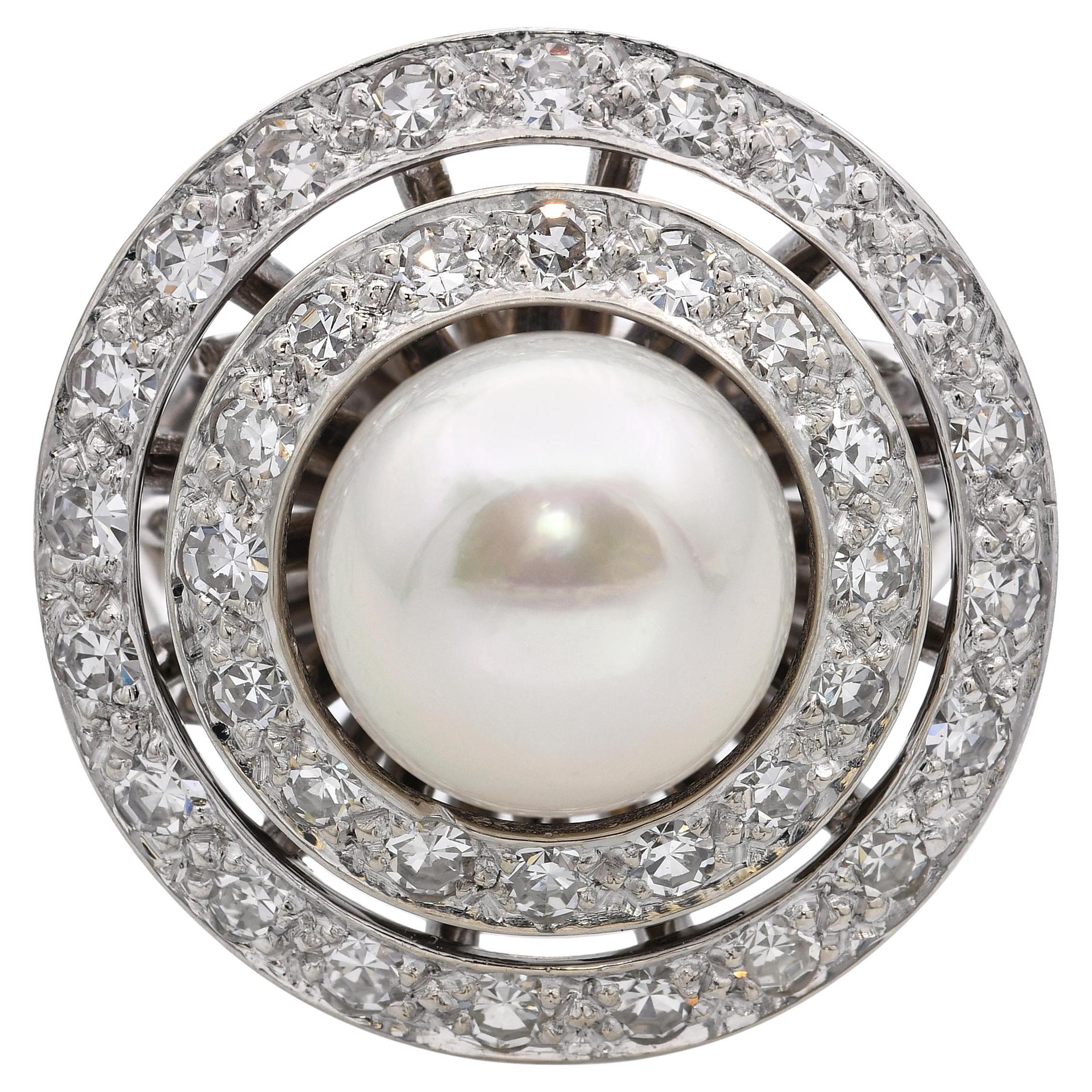 Retro Weißgold Perle und 0,55tcw Diamant Kreis Halo Ring im Angebot