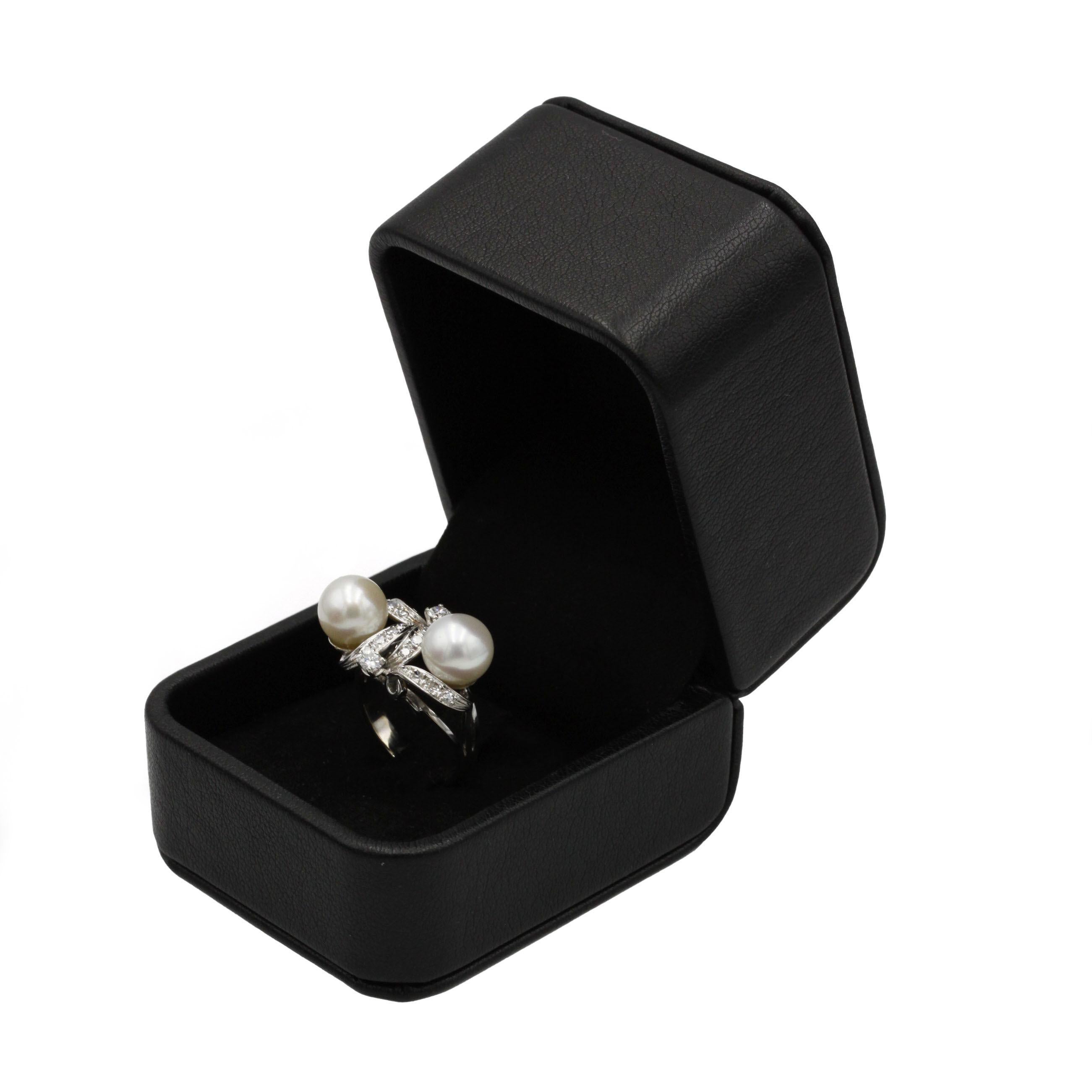 De las mujeres Anillo de cóctel retro de oro blanco con perlas y diamantes en venta