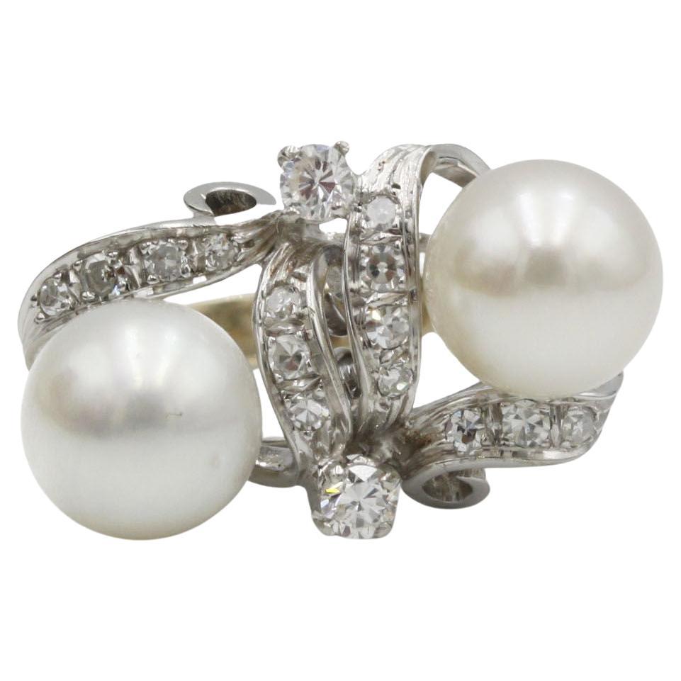 Anello Cocktail Retrò in oro bianco con perle e diamanti