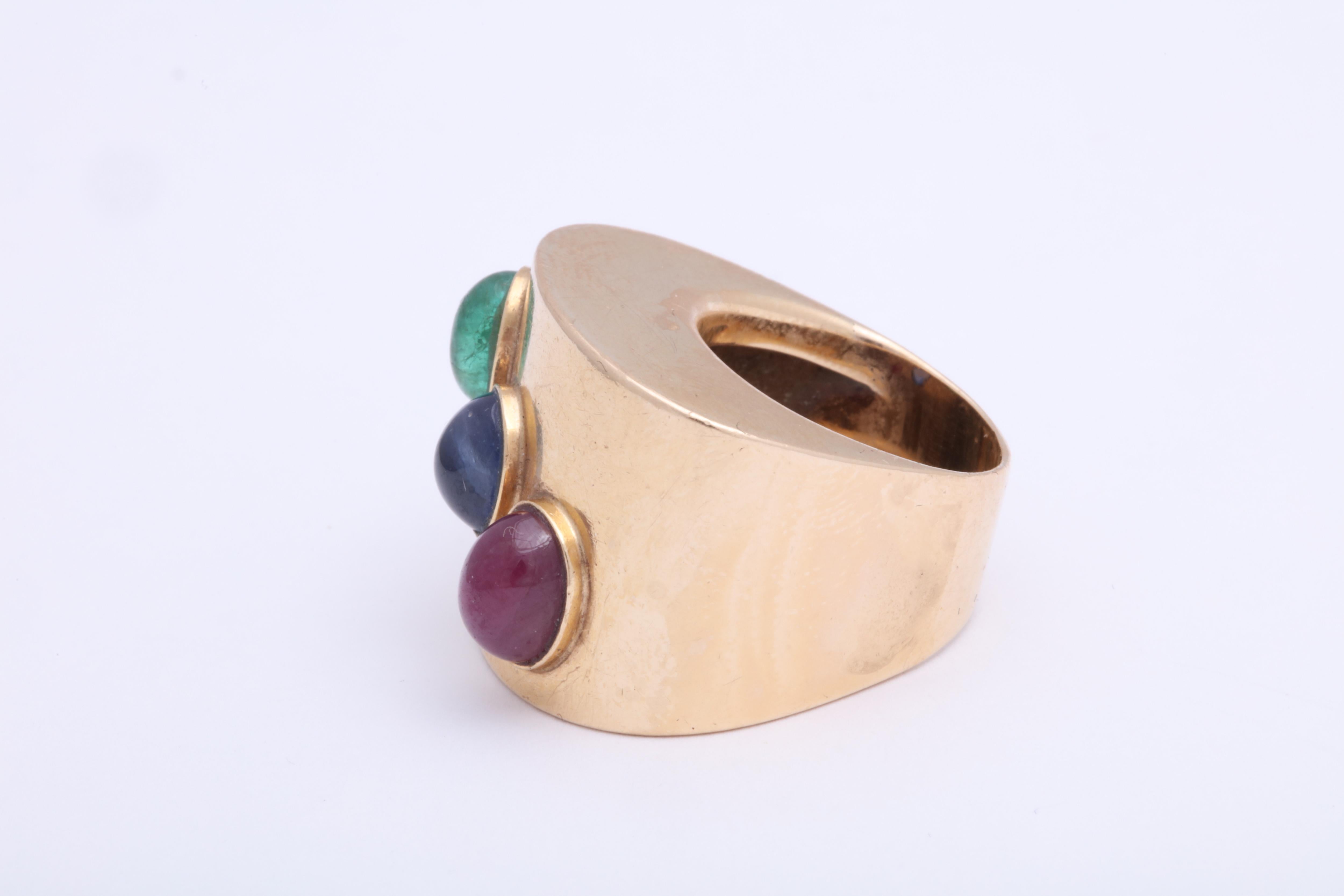 Retro Wide Band with Cabochon Ruby, Sapphire and Emerald Ring In Excellent Condition For Sale In New York, NY