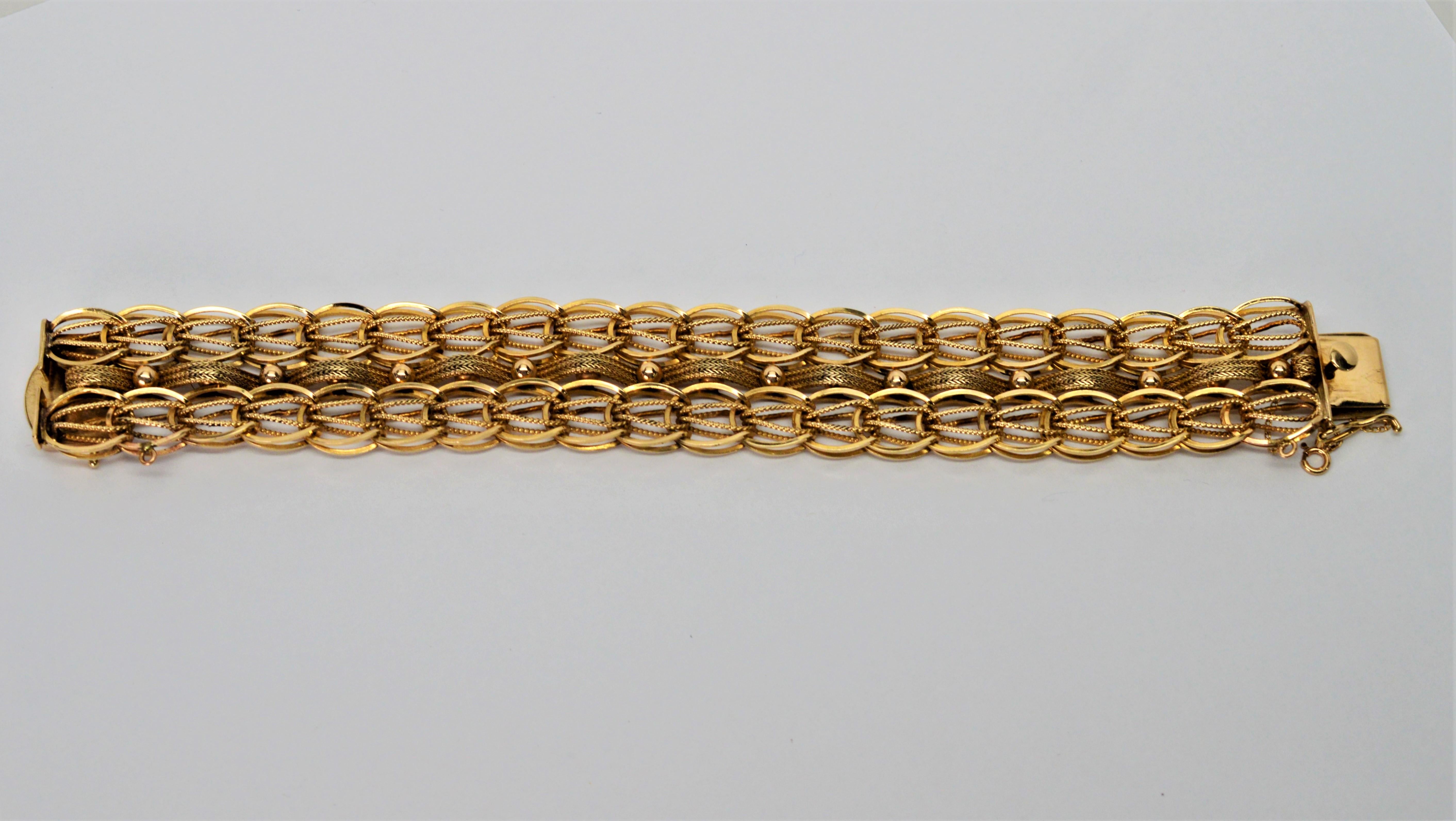 Woven 14 Karat Yellow Gold Wide Link Chain Retro Bracelet In Excellent Condition In Mount Kisco, NY