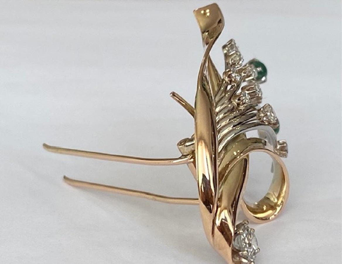 Retro Yellow 14 Karat Gold Brooch with Diamonds and Emeralds For Sale 2