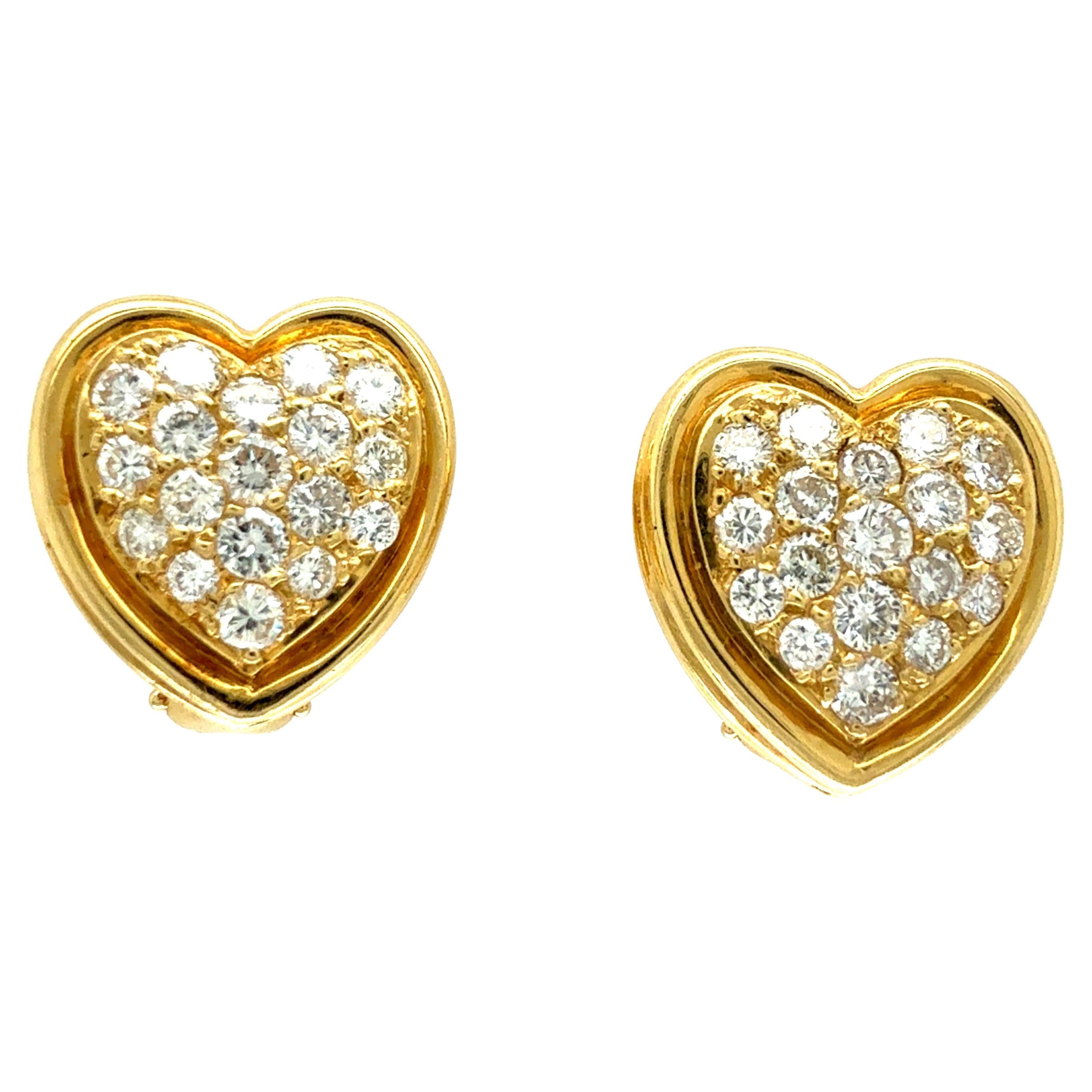 Pendientes retro de oro amarillo con forma de corazón de diamante incoloro natural de 2,1 quilates