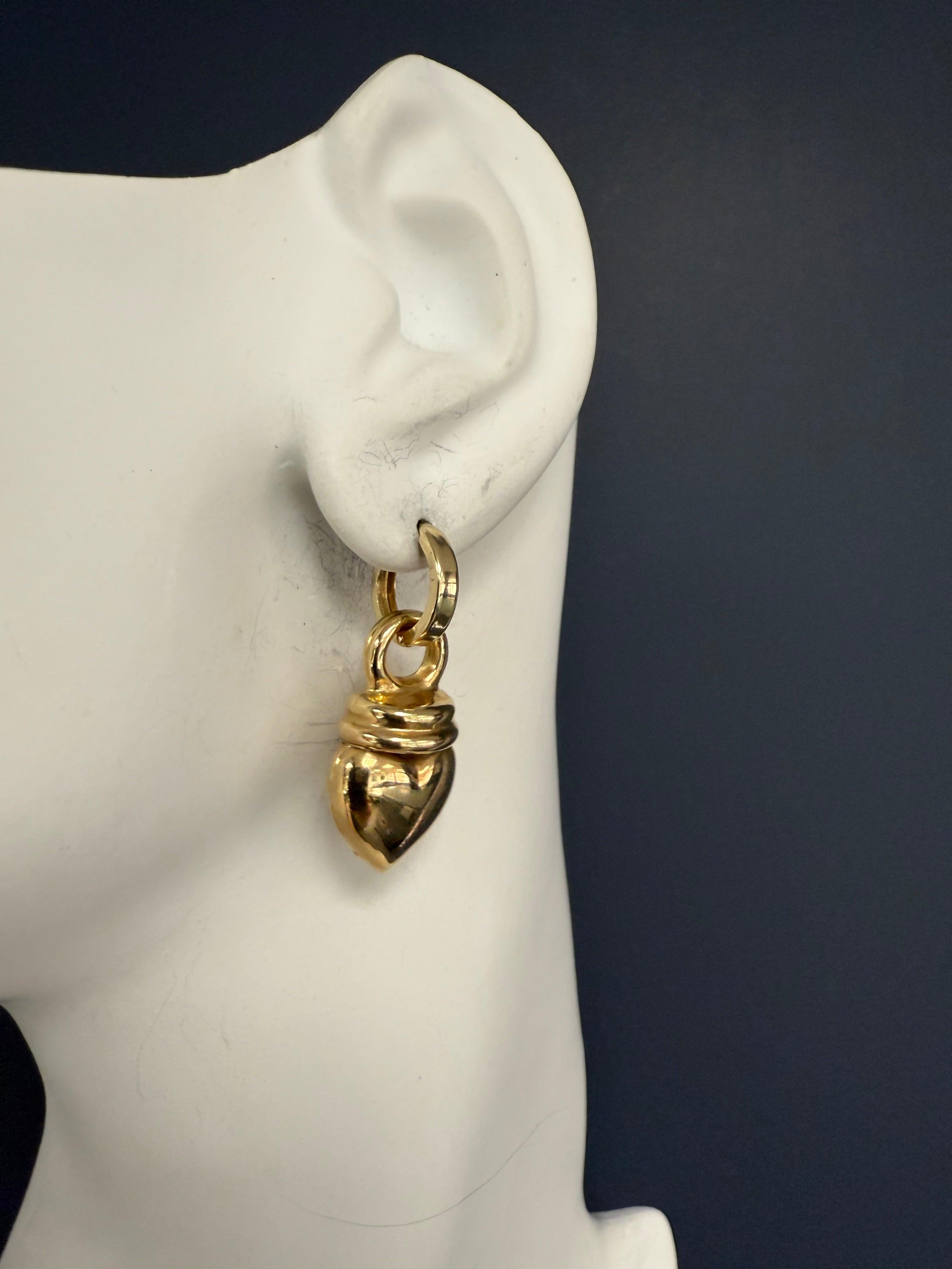 Retro Yellow Gold Heart Shape Drop Enhancer Statement Earrings Lightweight For Sale 2