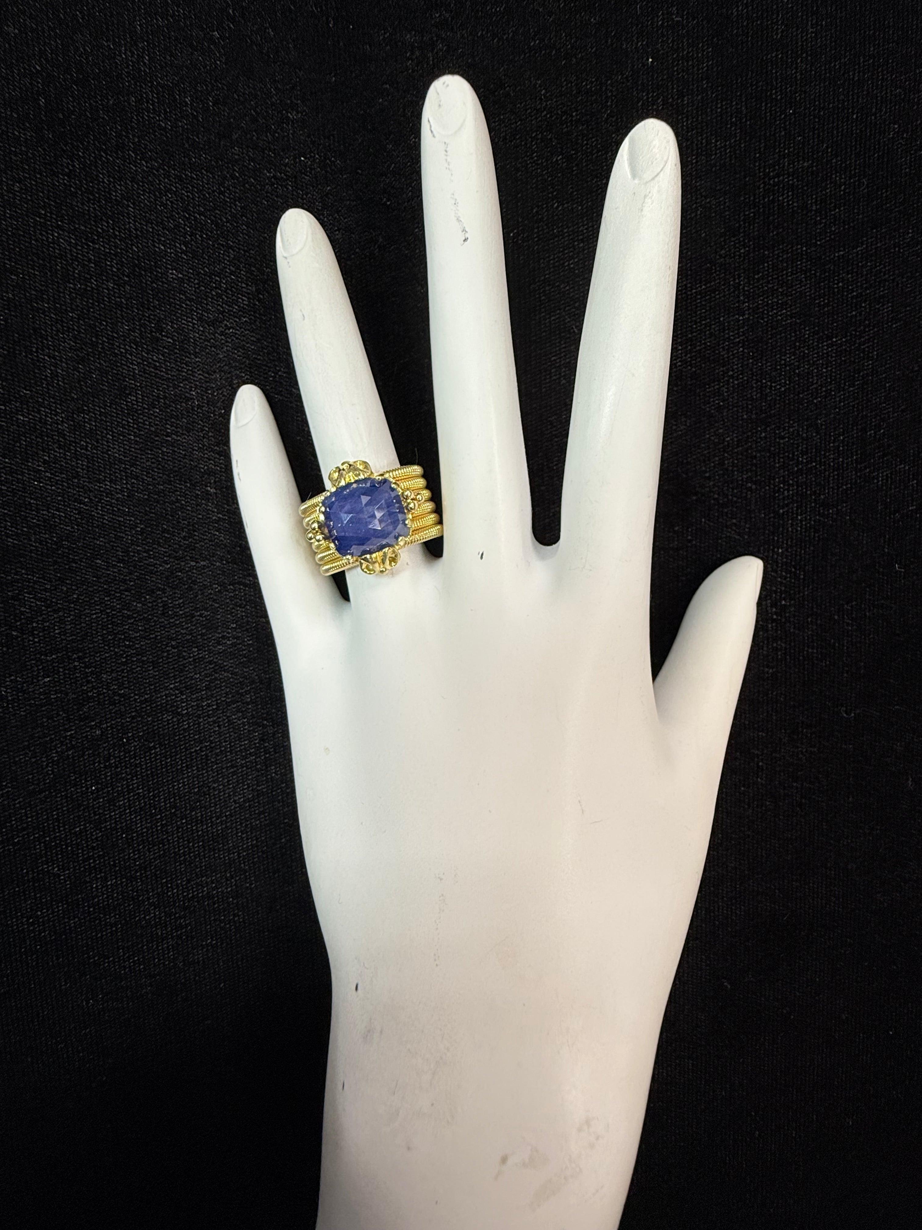 Retro Yellow Gold Natural 9 Carat Blue Rose Cut Sapphire Statement Ring In Good Condition For Sale In Los Angeles, CA