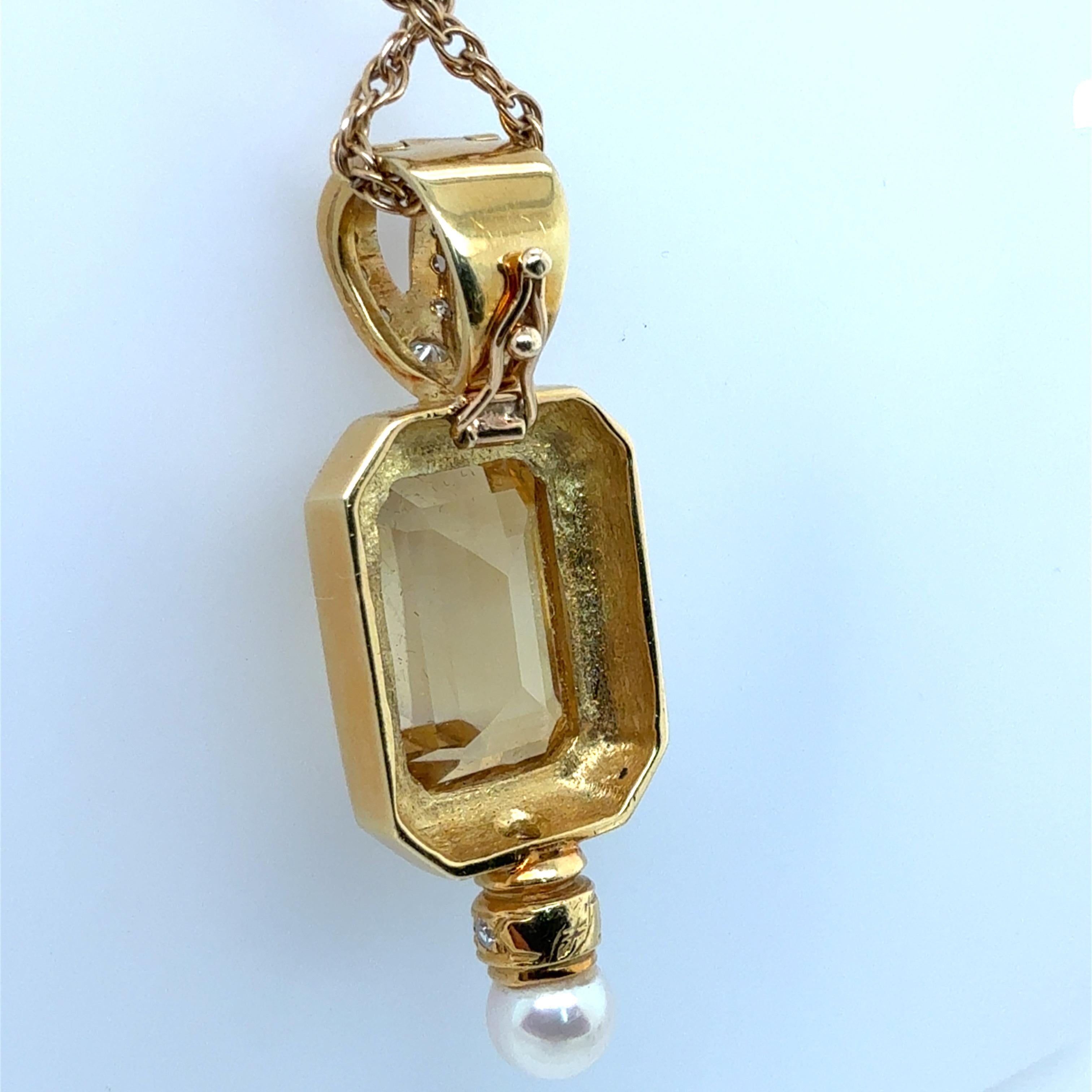 Pendentif rétro en or jaune avec citrine naturelle et diamant Circa 1990 Bon état - En vente à Los Angeles, CA