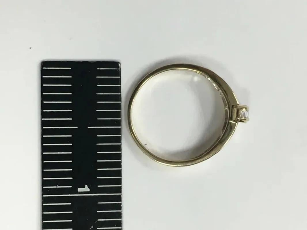 Bandeau baguette rétro en or jaune d'un carat de diamant naturel Circa 1990 en vente 3