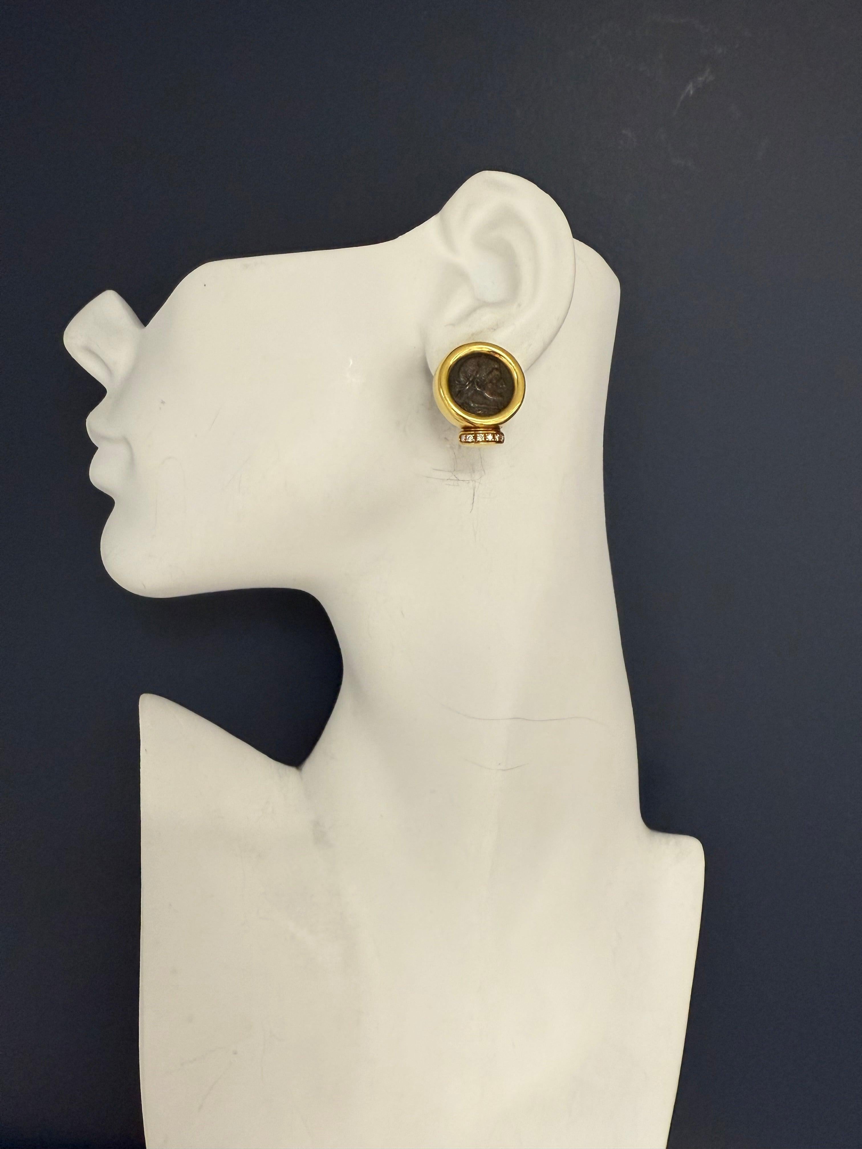 Retro-Gelbgold Römische Konstantin-Münze und natürlicher Diamant Statement-Ohrringe im Zustand „Gut“ im Angebot in Los Angeles, CA
