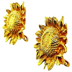 Orecchini a perno con girasole in oro giallo retrò Circa 1980