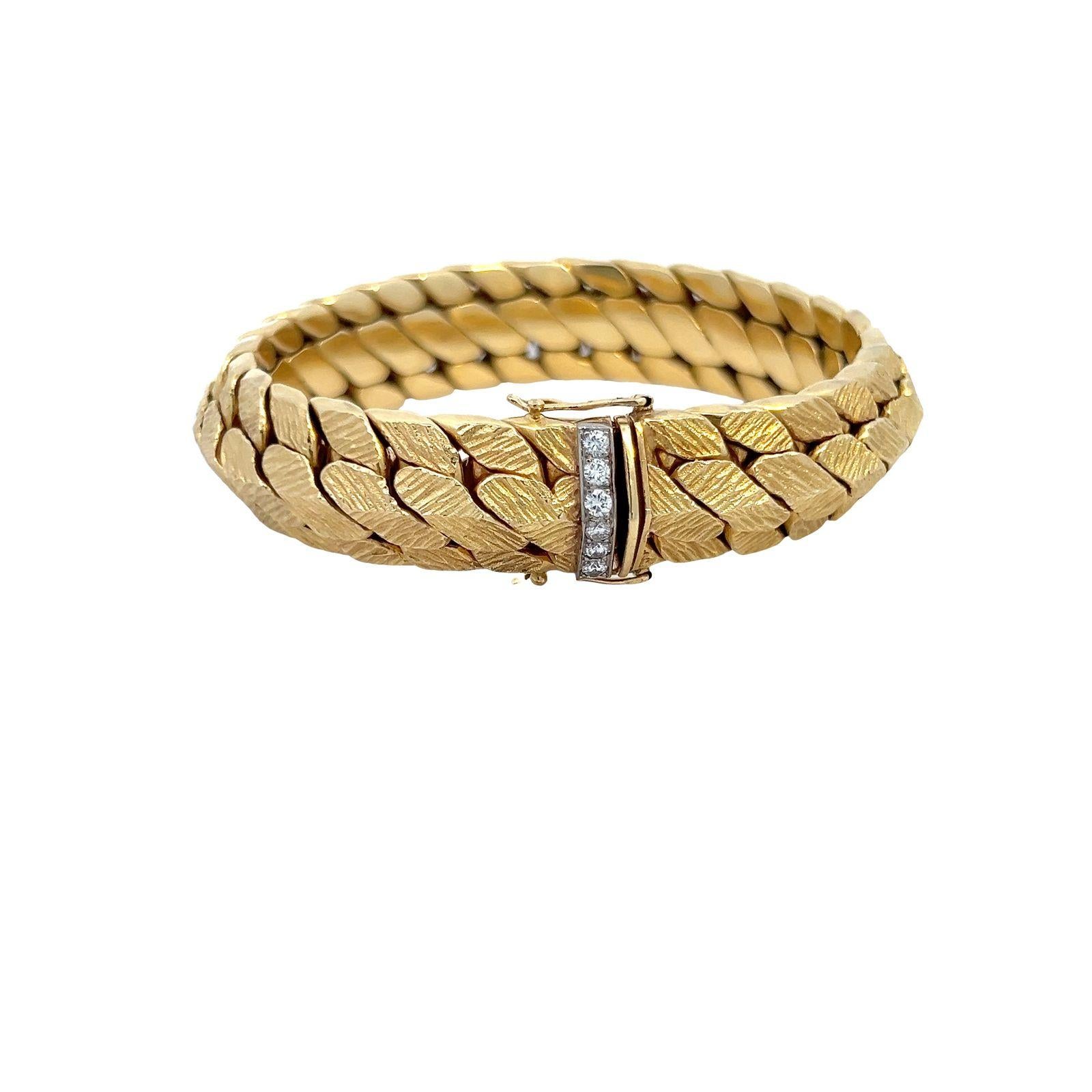 Women's or Men's Retro Yellow Gold Woven Florentine Chain Link and Diamond Bracelet  For Sale