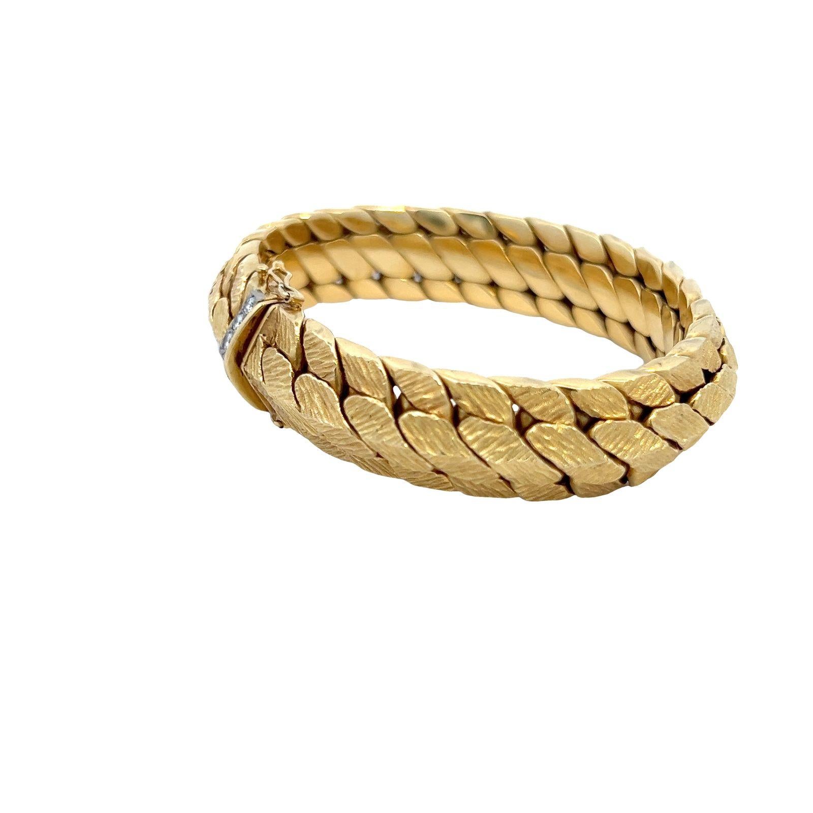 Retro Yellow Gold Woven Florentine Chain Link and Diamond Bracelet  For Sale 2