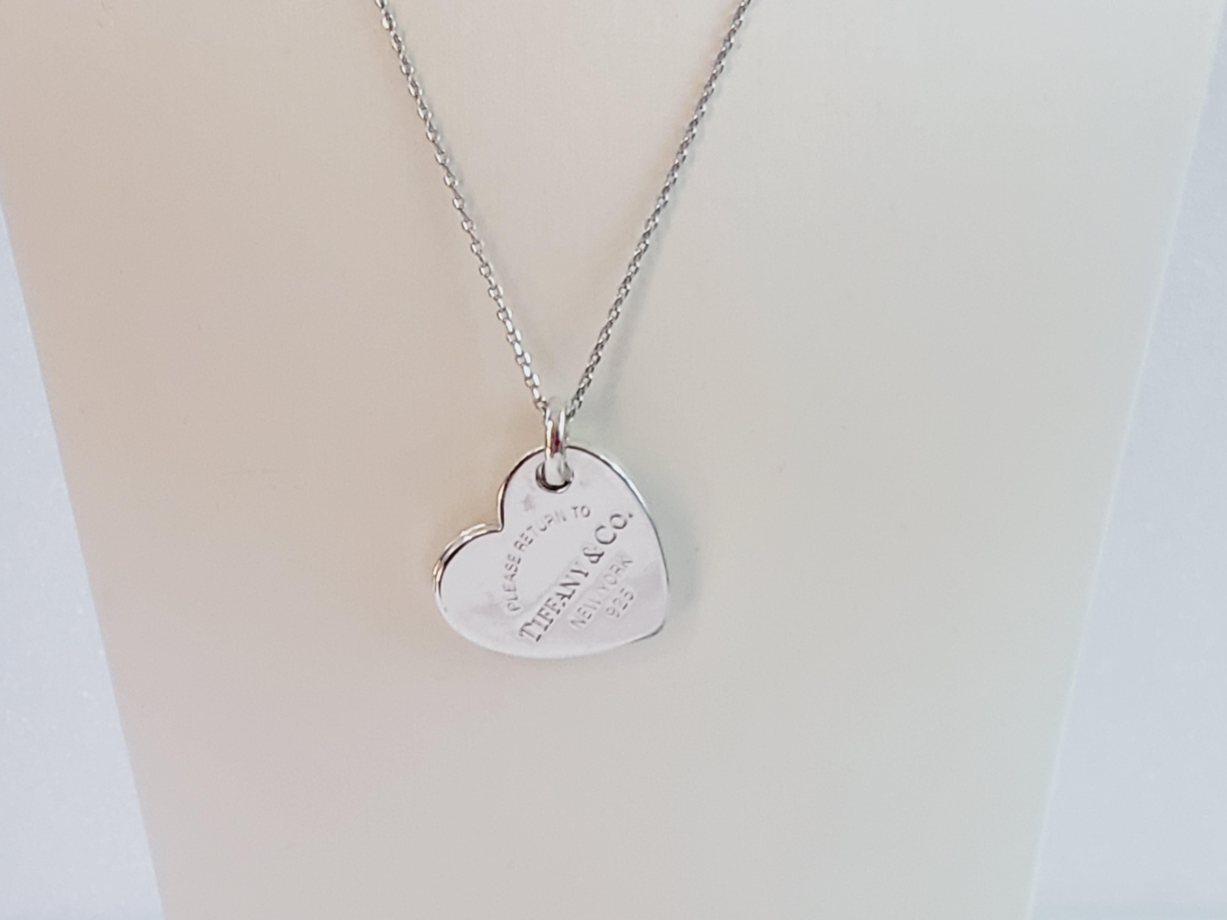 Return To Tiffany & Co 18" Long  Double Heart Charm Necklace AG925 Silver