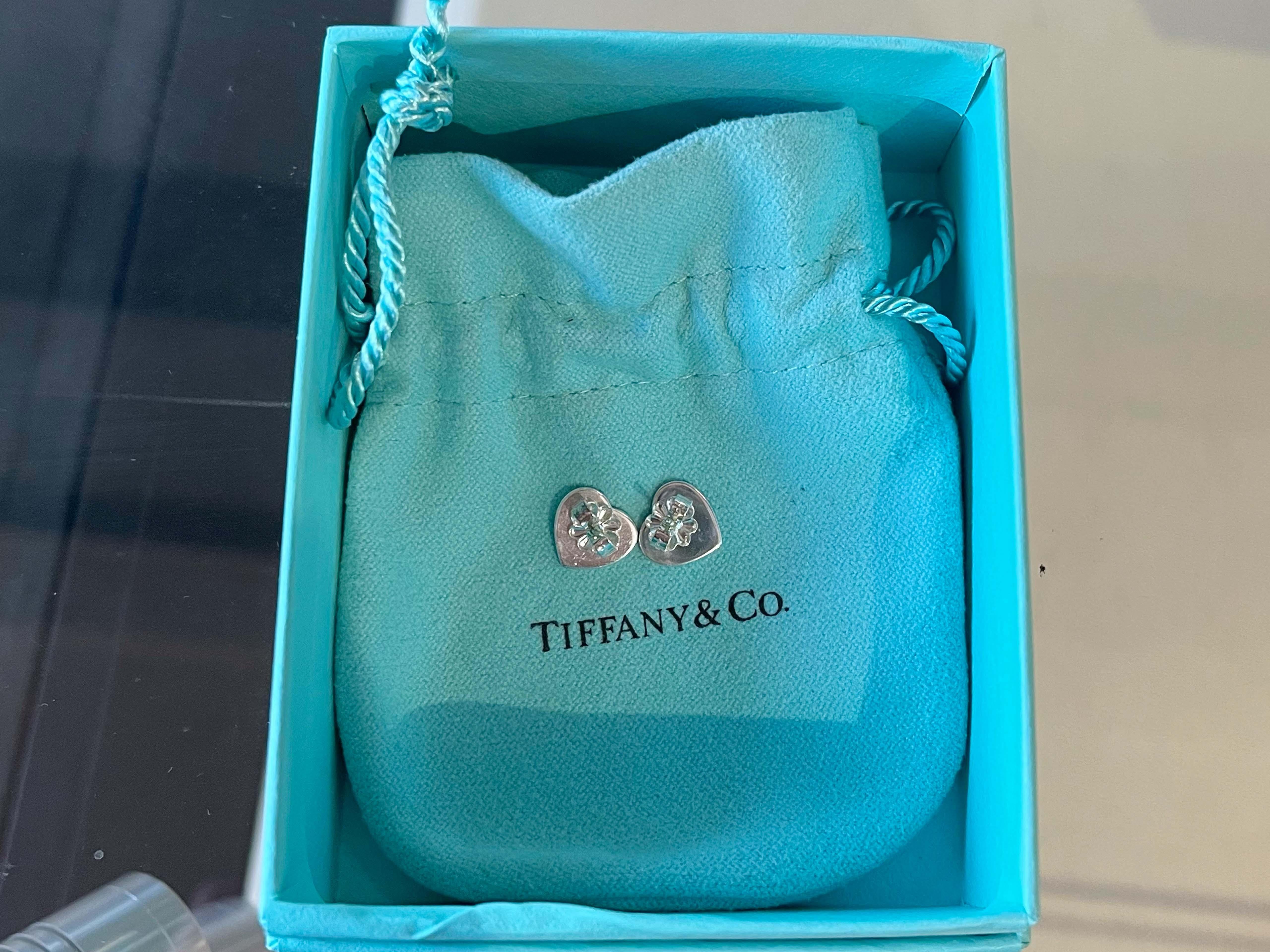 return to tiffany heart earrings silver