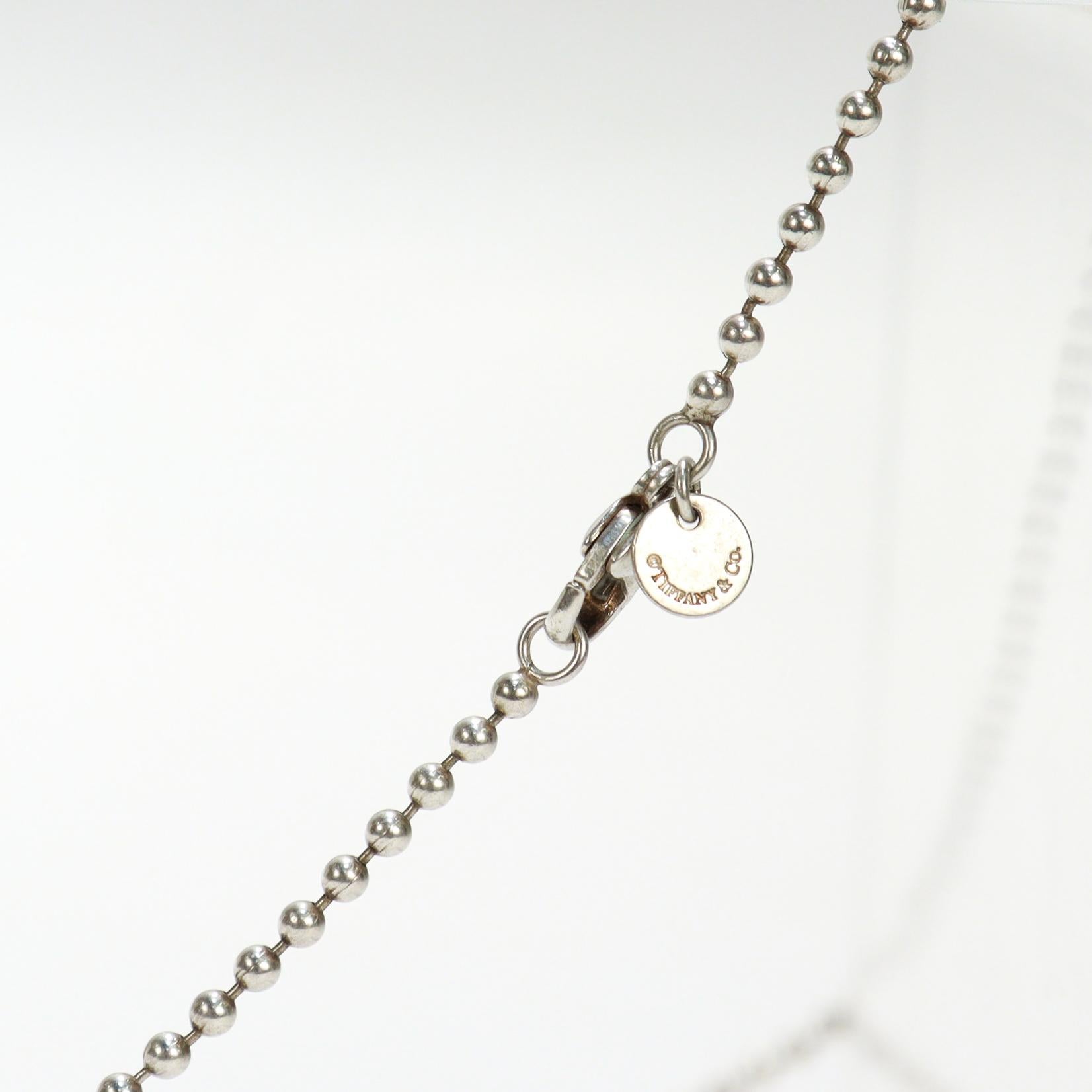 Volver a Collar con placa de identificación o cadena de corazón Tiffany de plata de ley y esmalte en venta 10