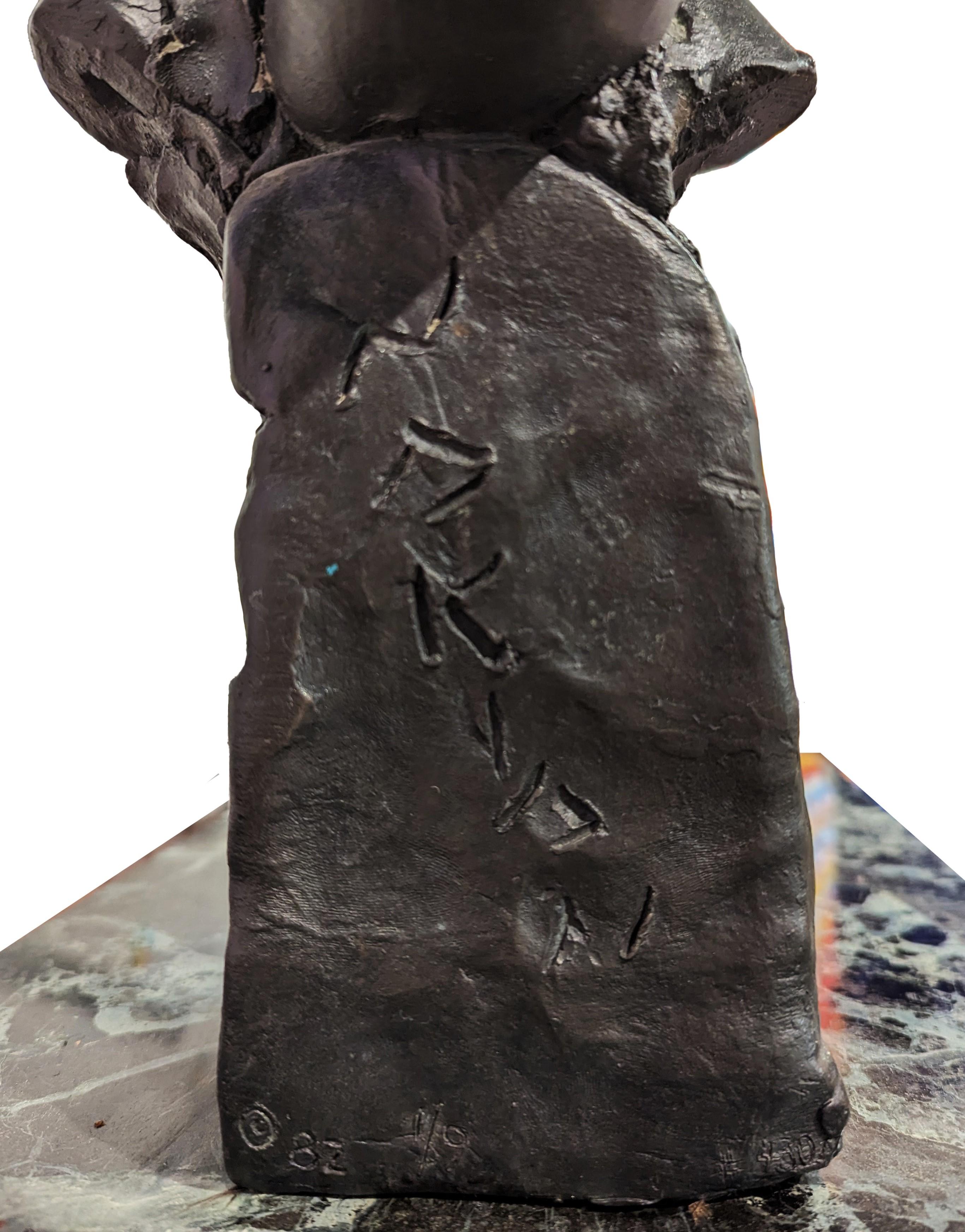 Sculpture mythologique abstraite moderne Nymphe et chèvre en bronze et marbre en vente 3